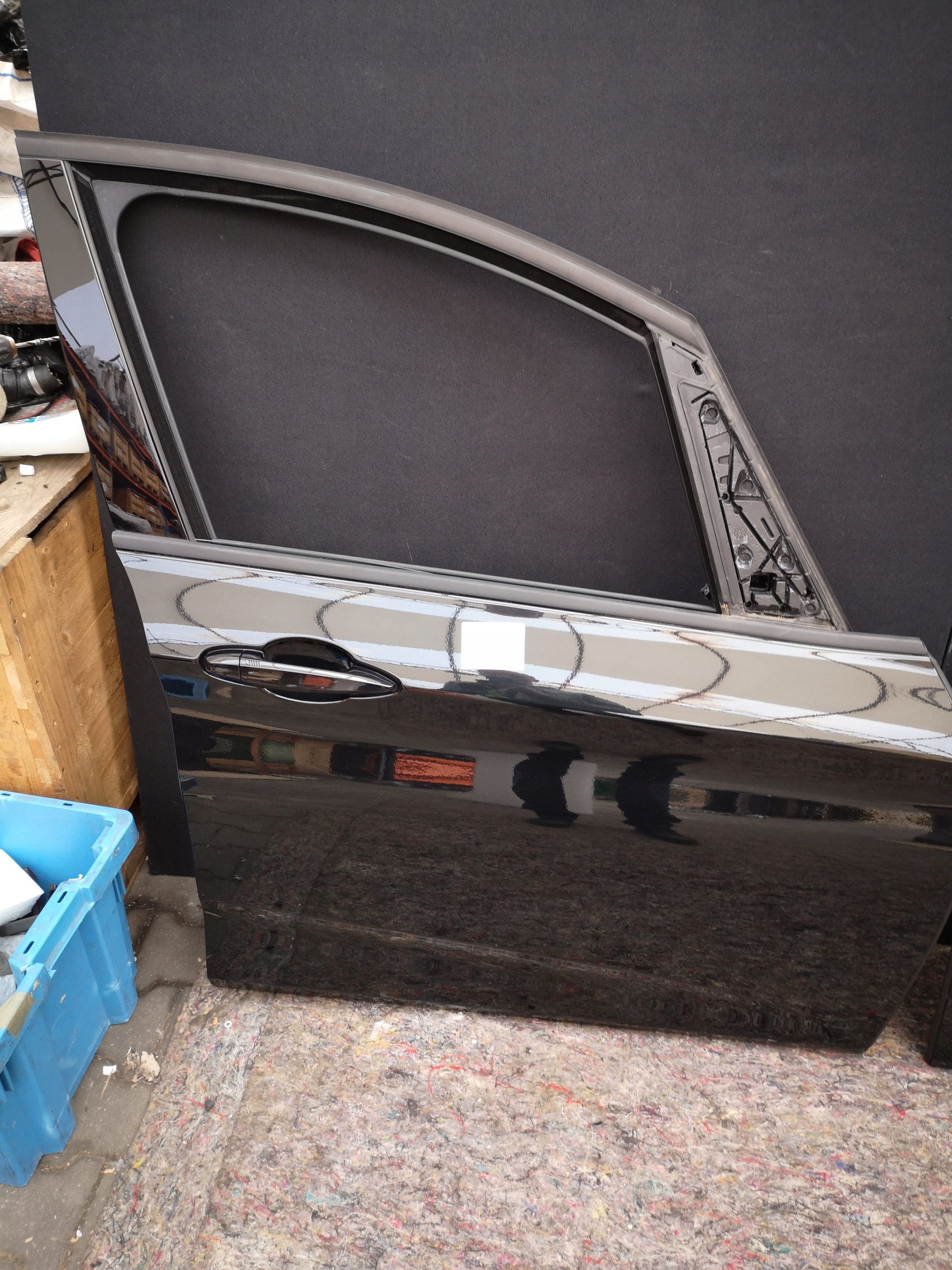 BMW 2 F46 двері спереду перед праве колір B45