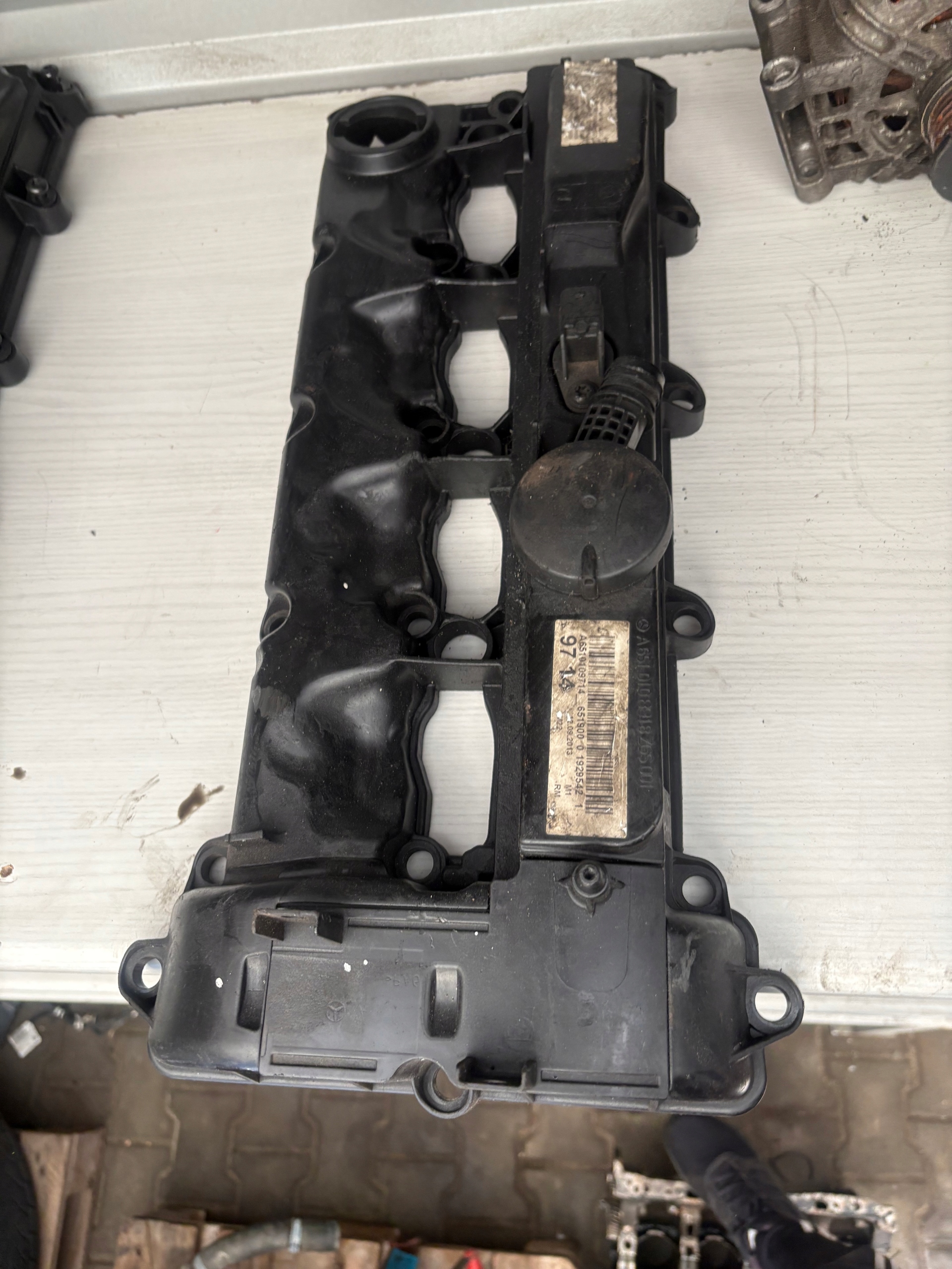 Deckel Abdeckung der Ventile MERCEDES 2.2 CDI A651 A6510109714