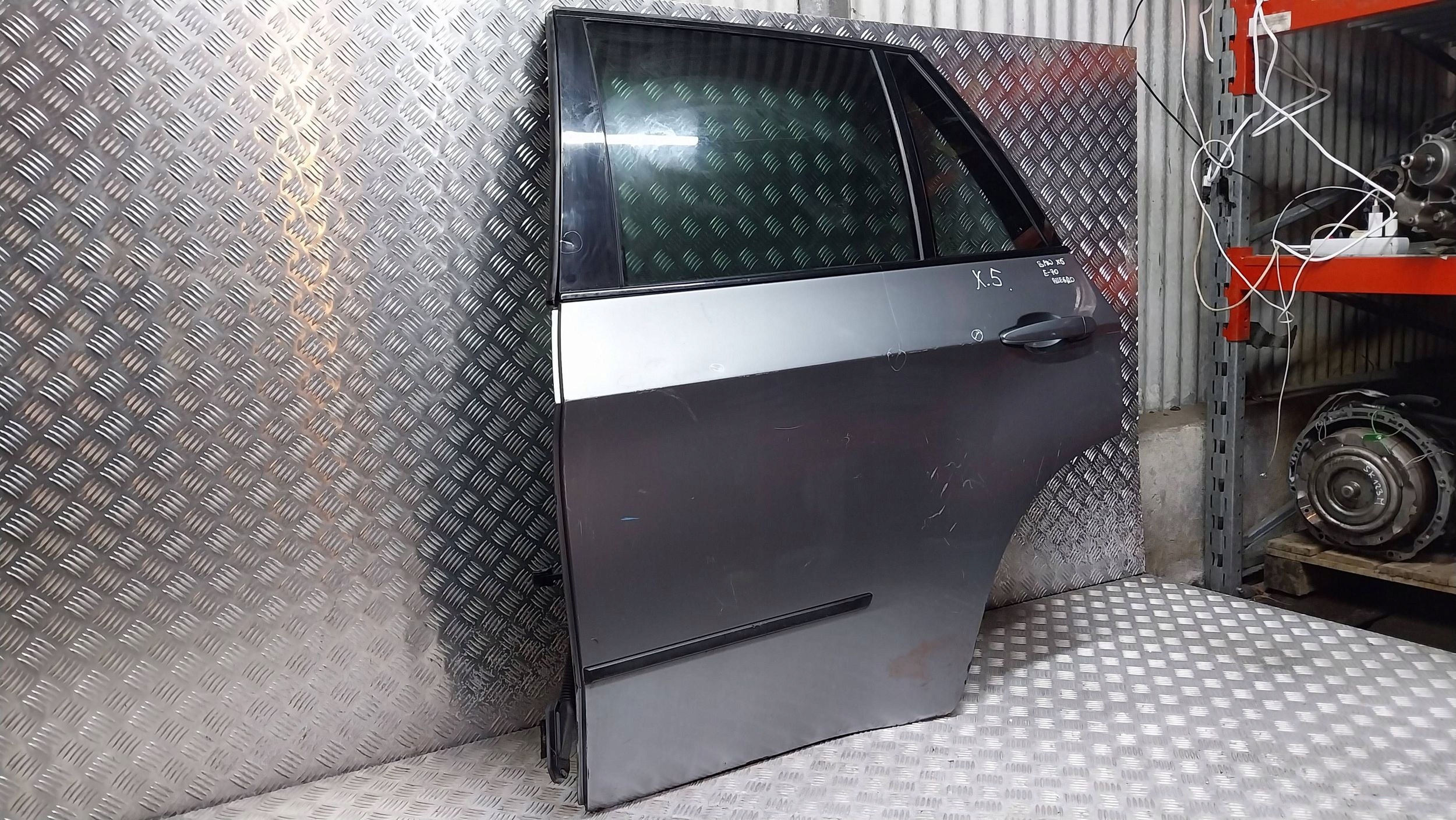 door rear part left BMW X5 E70 06