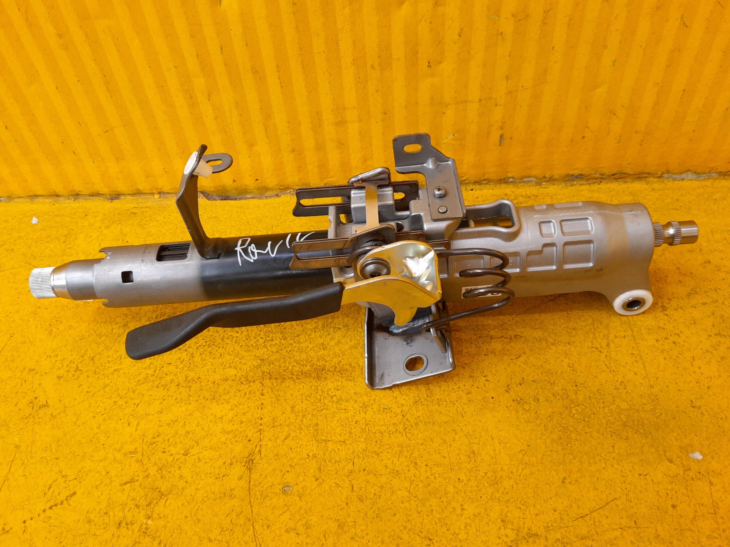 TOYOTA RAV4 V РУЛЕВАЯ КОЛОНКА