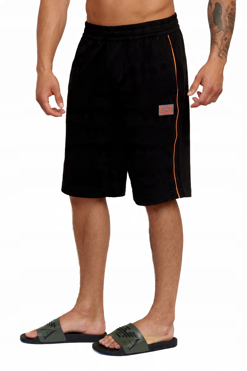 

EA7 Emporio Armani - czarne szorty z lampasami XXL