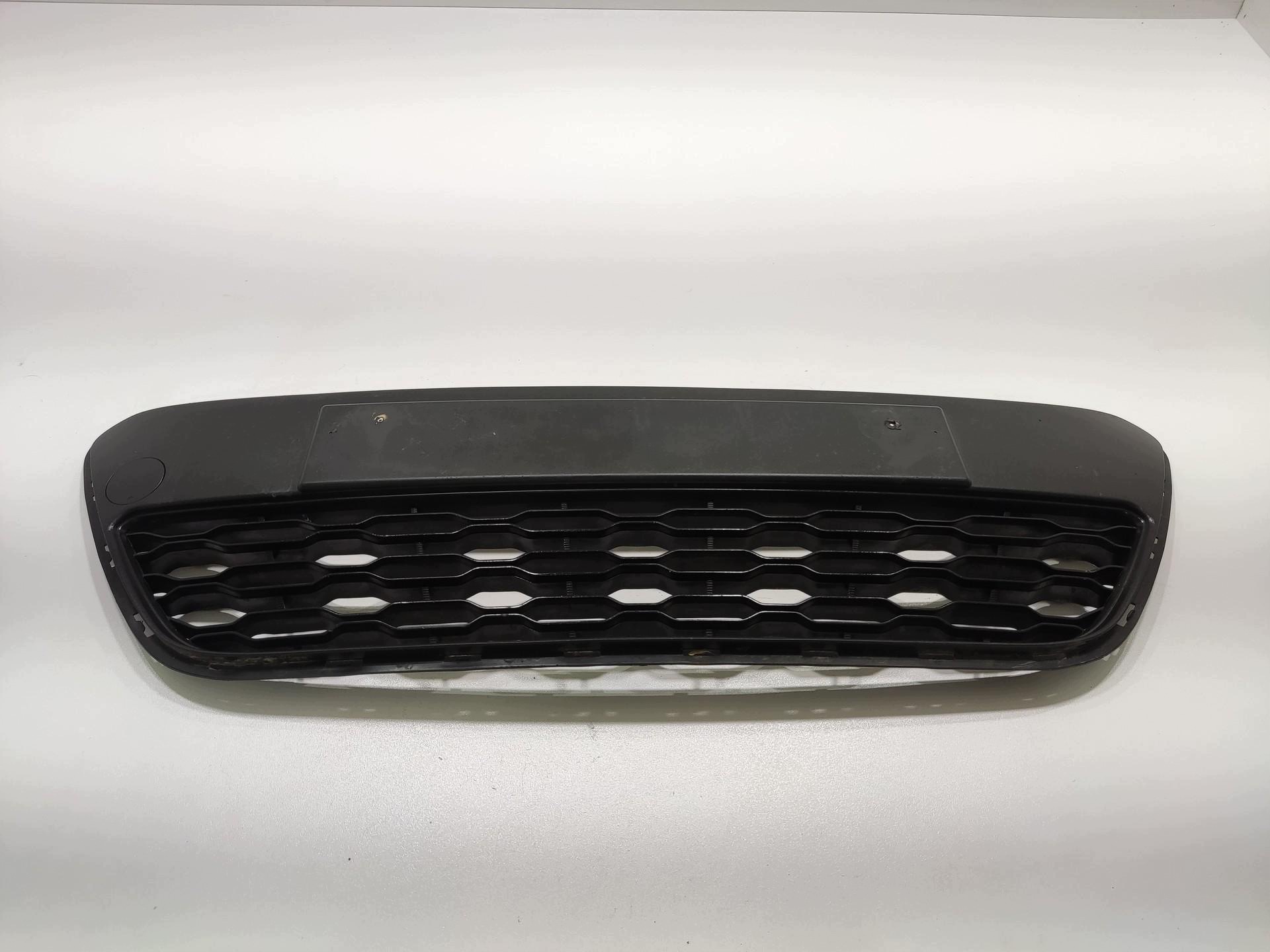 grid central of a bumper front KIA RIO III 2011-2014 86561-1W200