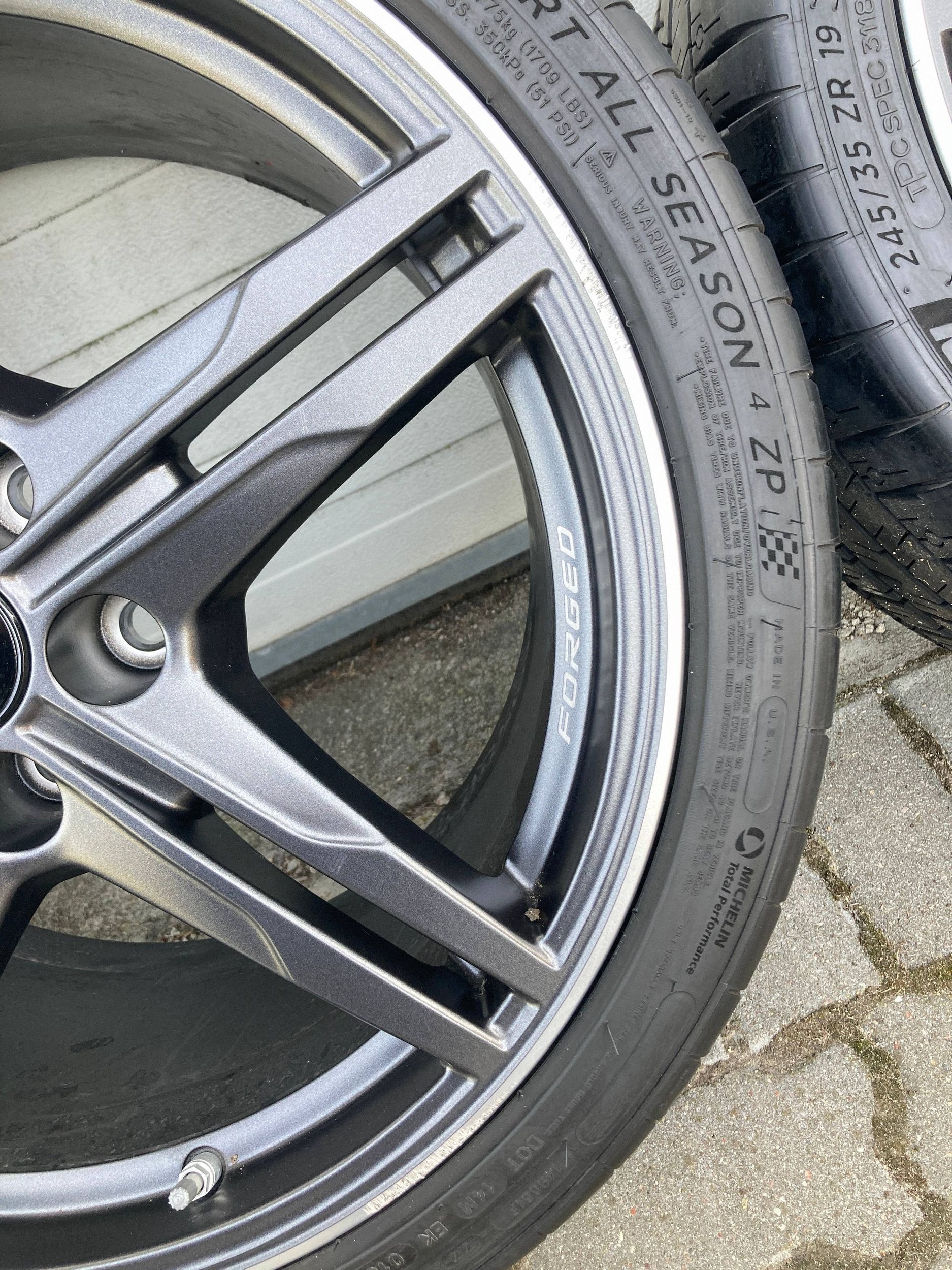 Corvette C8 Stingray roues disques disques 19" 20" OEM 2020-2026
