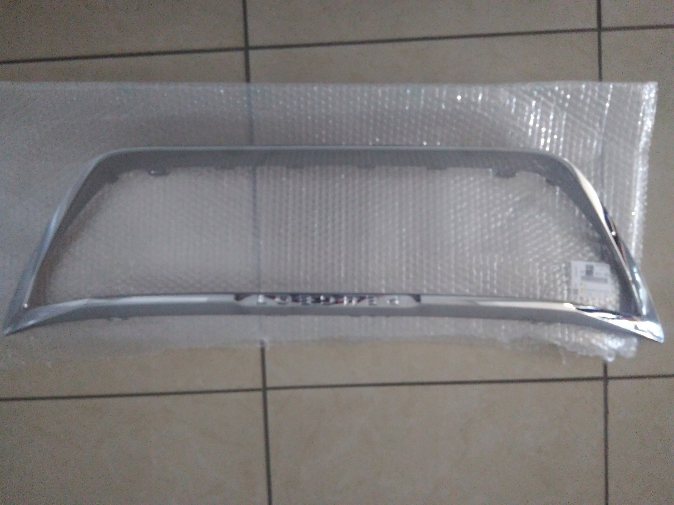 CHROM ATRAPA PRZÓD PEUGEOT 3008 9810869380 2017-