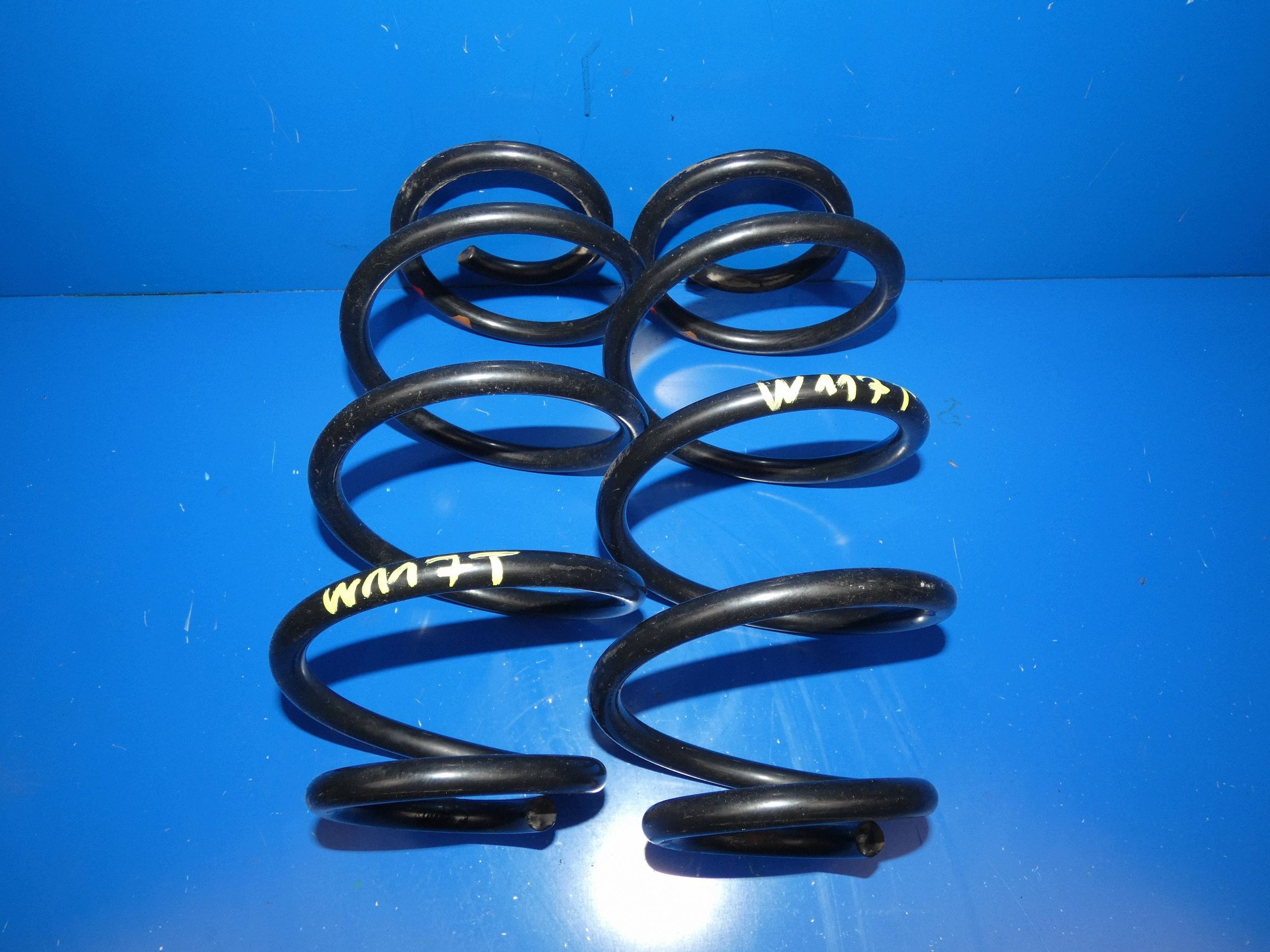 MERCEDES CLA W117 springs springing rear part rear. KOMPLET spring