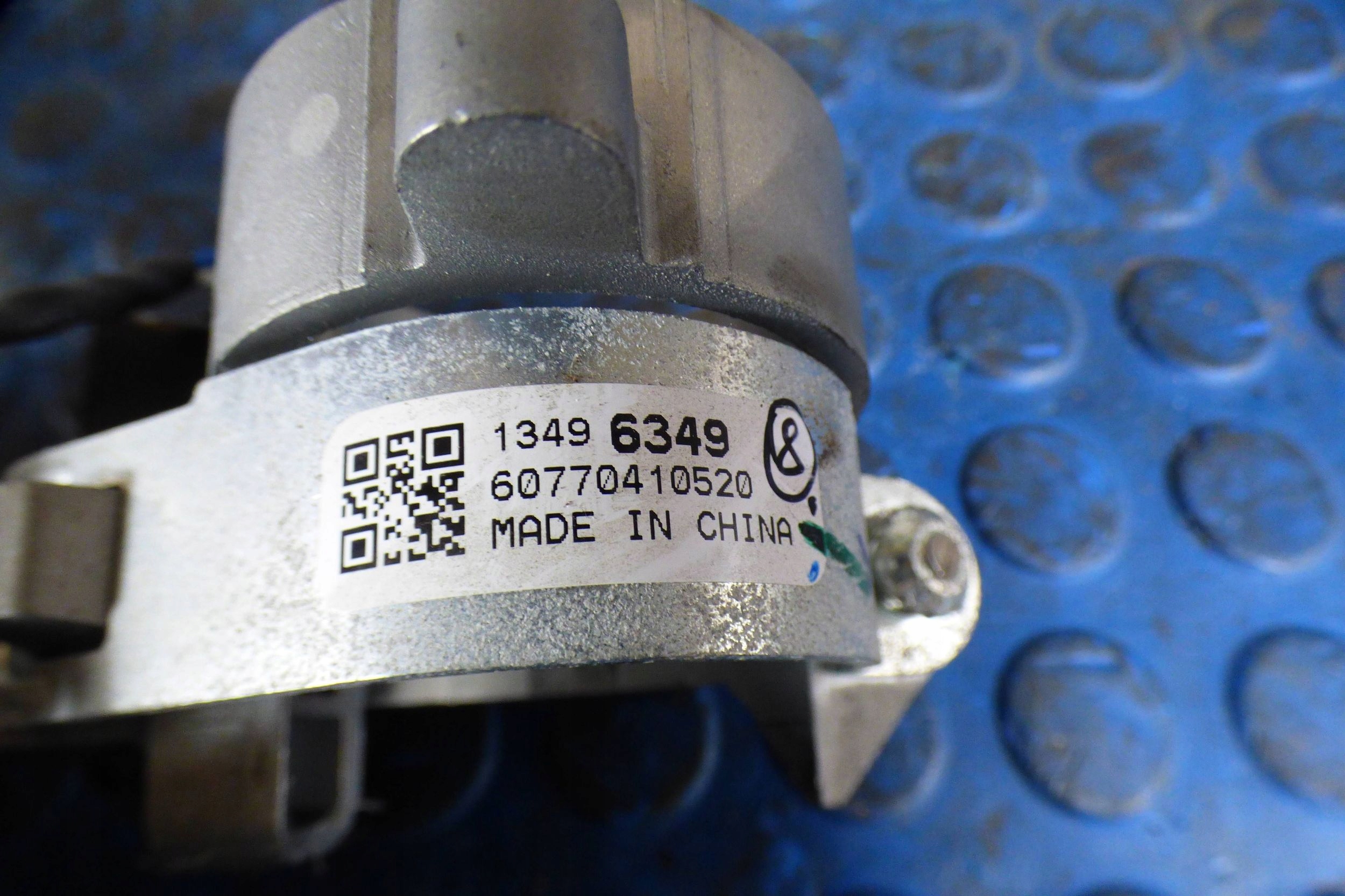 Opel Corsa E ignition key 13496349 KPL. EUROPA
