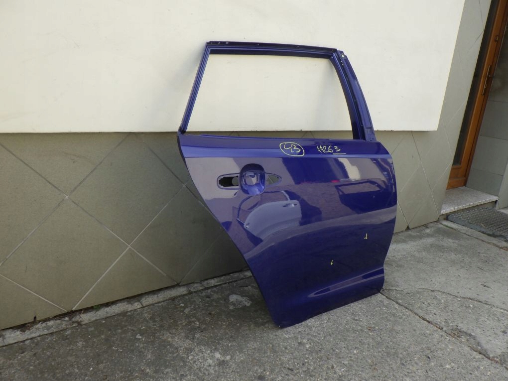 TOYOTA COROLLA E21 KOMBI 2018- door right rear.