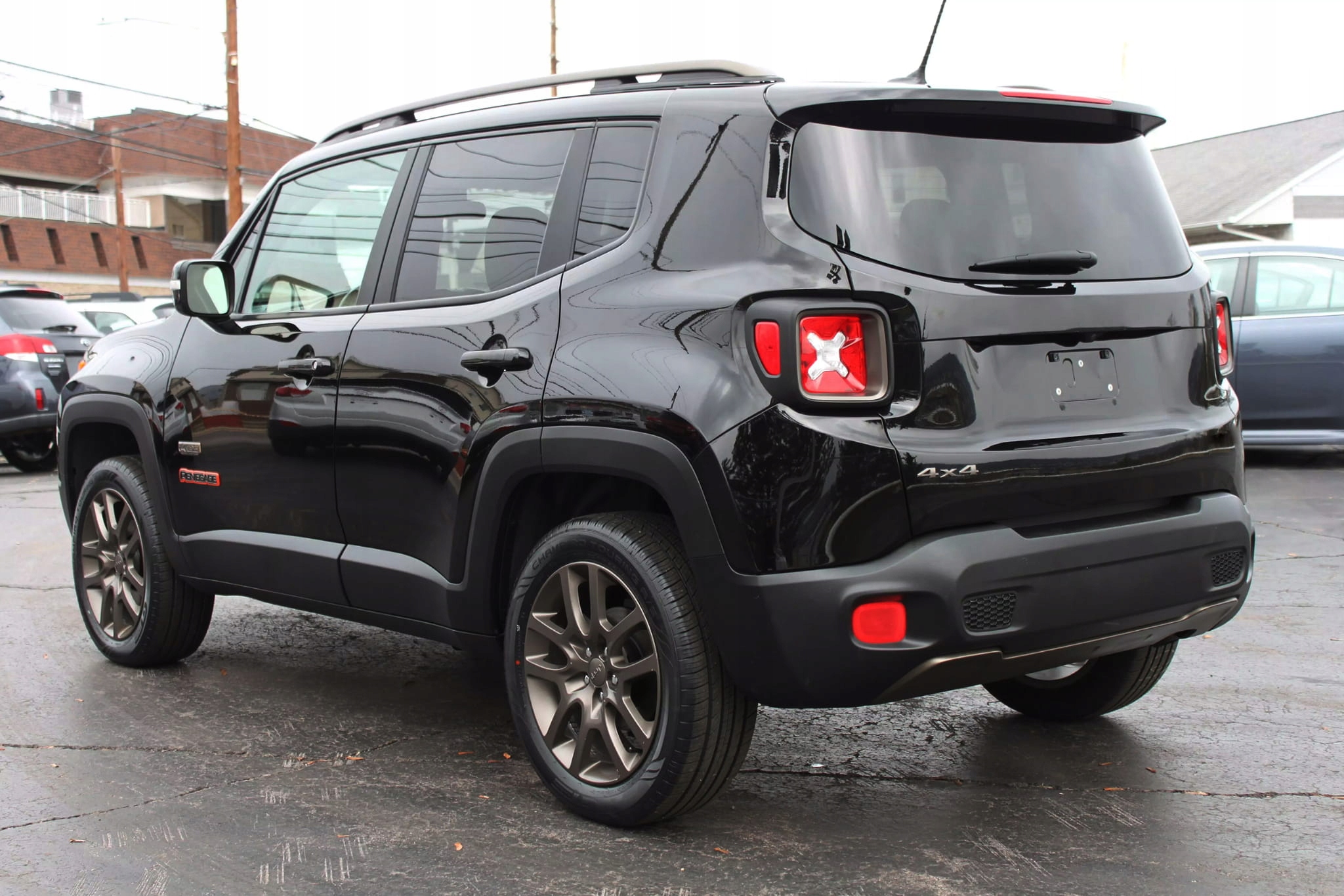 JEEP RENEGADE I BU 2015-2018 LAMPA PRZECIWMGIELNA TYLNA LEWA 51848138 Producent części Inny