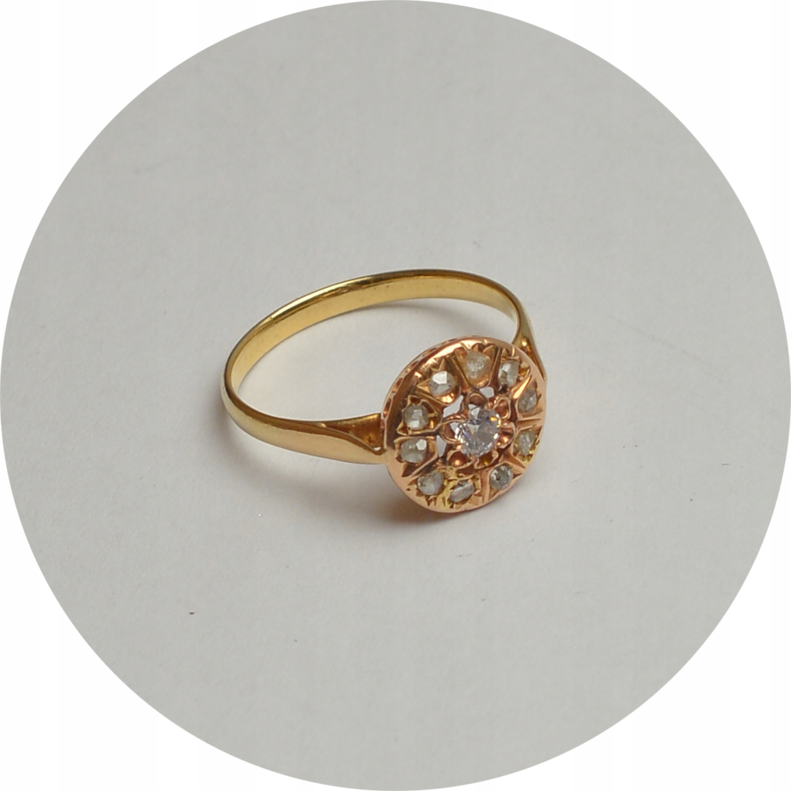 4.cv.ZŁOTY PIERŚCIONEK z BRYLANTAMI próba 750