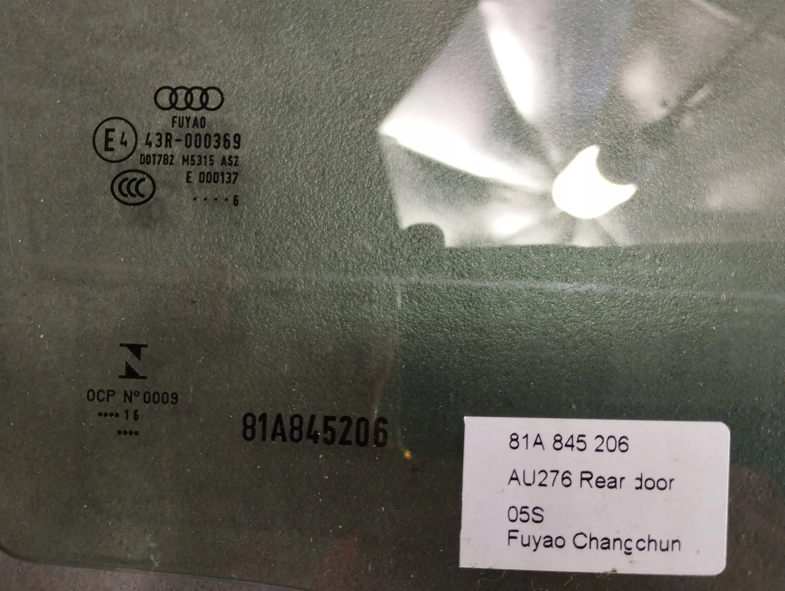 Audi Q2 2016 window right rear part 81A845206