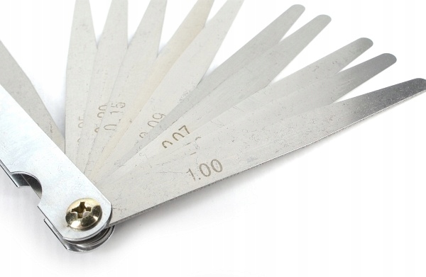 

Szczelinomierz zakres 0,05-1mm 14 szt. listków
