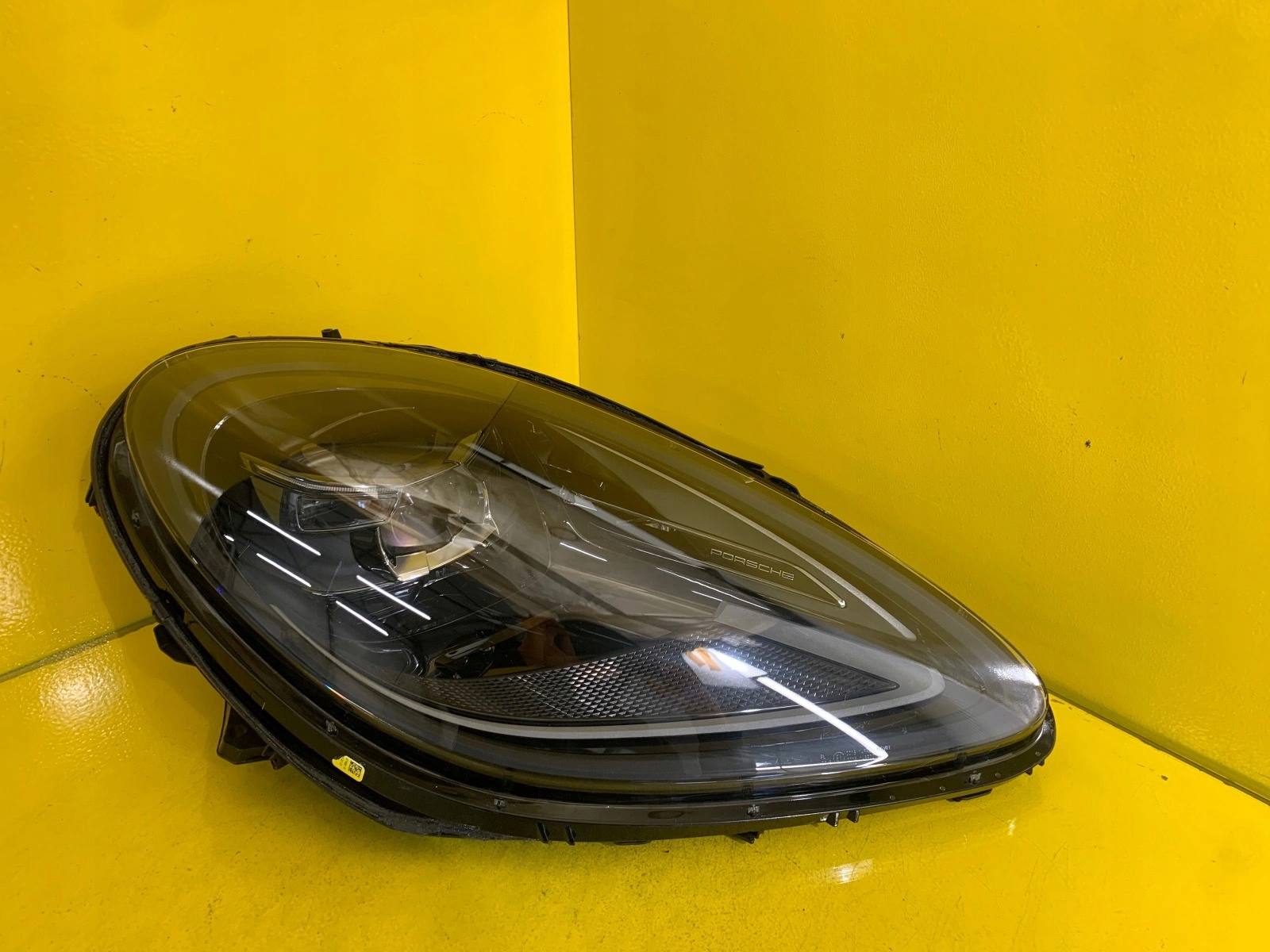 light right PORSCHE MACAN 95B FULL LED LIFT 95B941016K