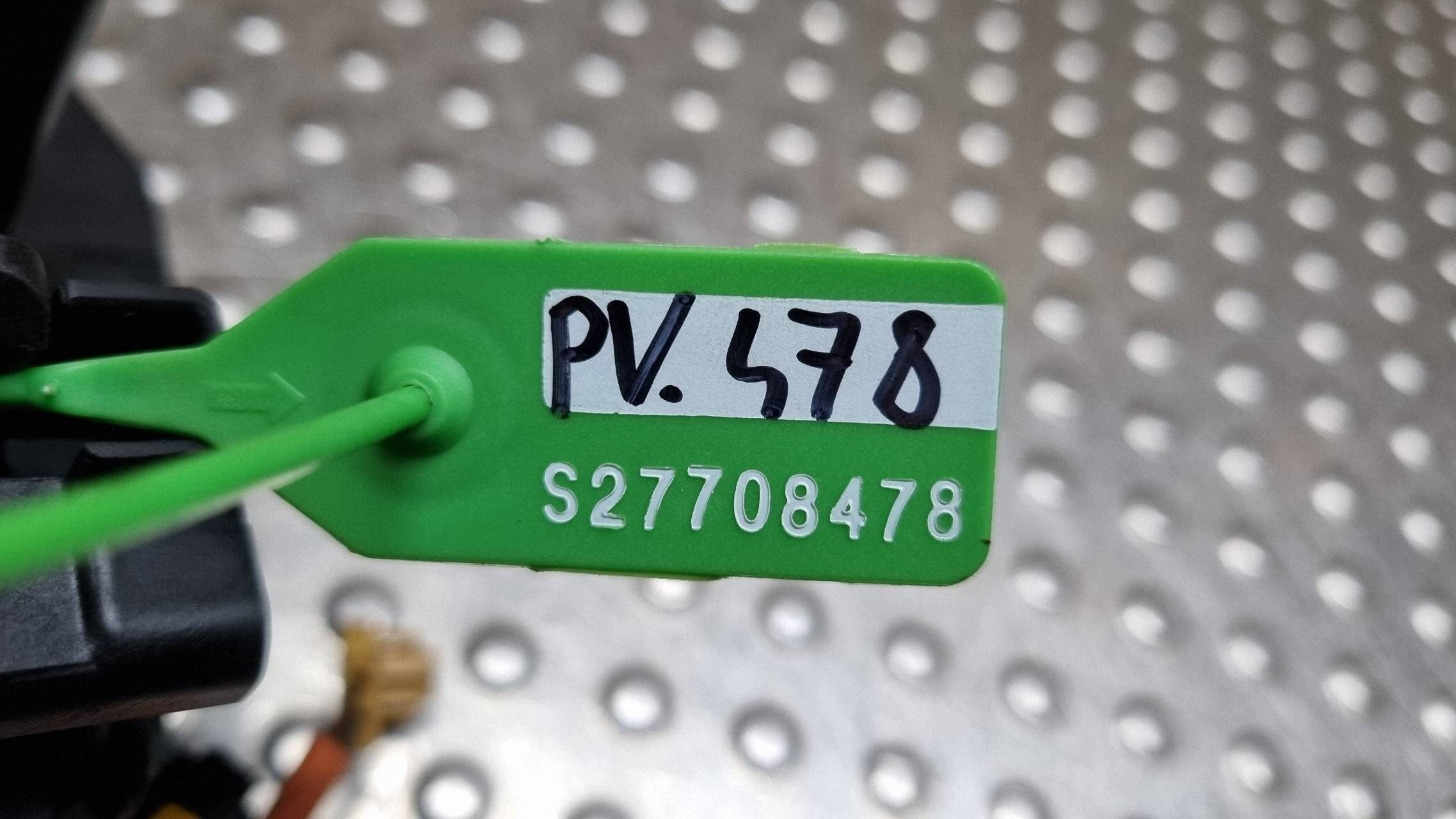 control steering wheel levers and controls ring P30710344 VOLVO V50 and S40 II