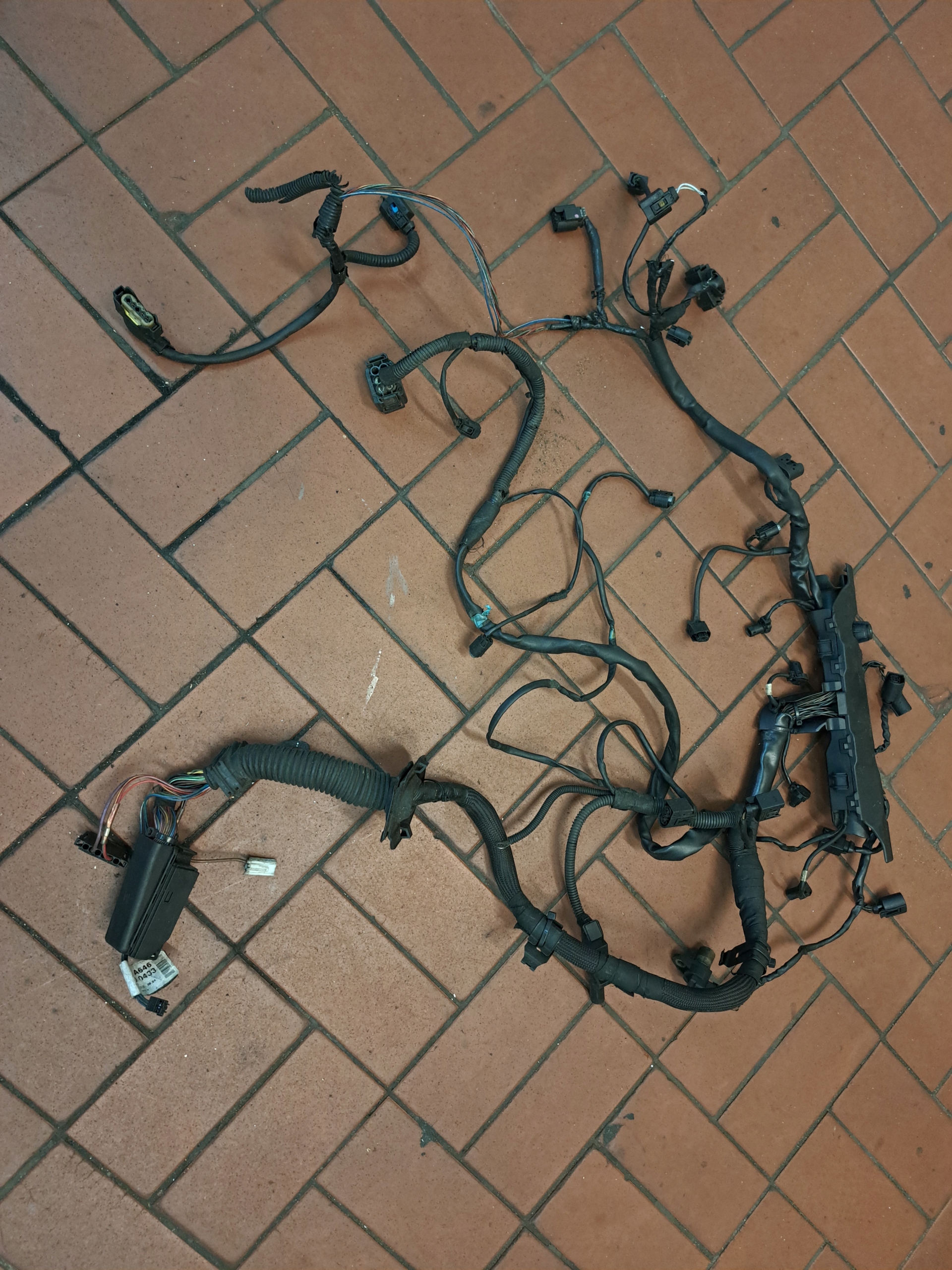 A6461500433 - Жгут проводов двигателя MERCEDES W211 2.2 CDI 6461500433