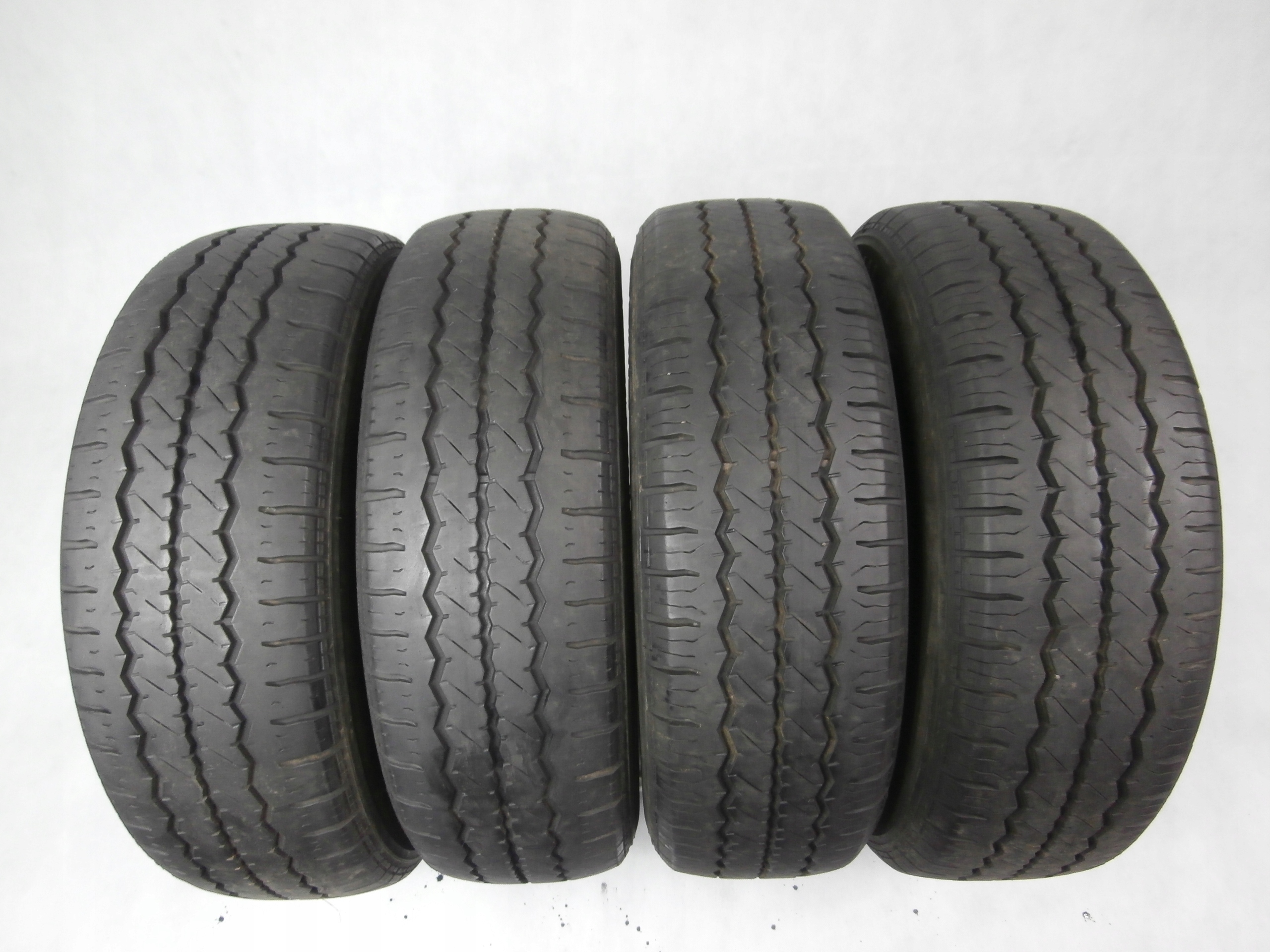 4X opony 215/70R16C HANKOOK RA08
