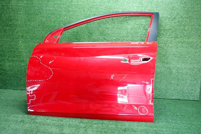 HYUNDAI I20 II 20- dveře levé přední předek