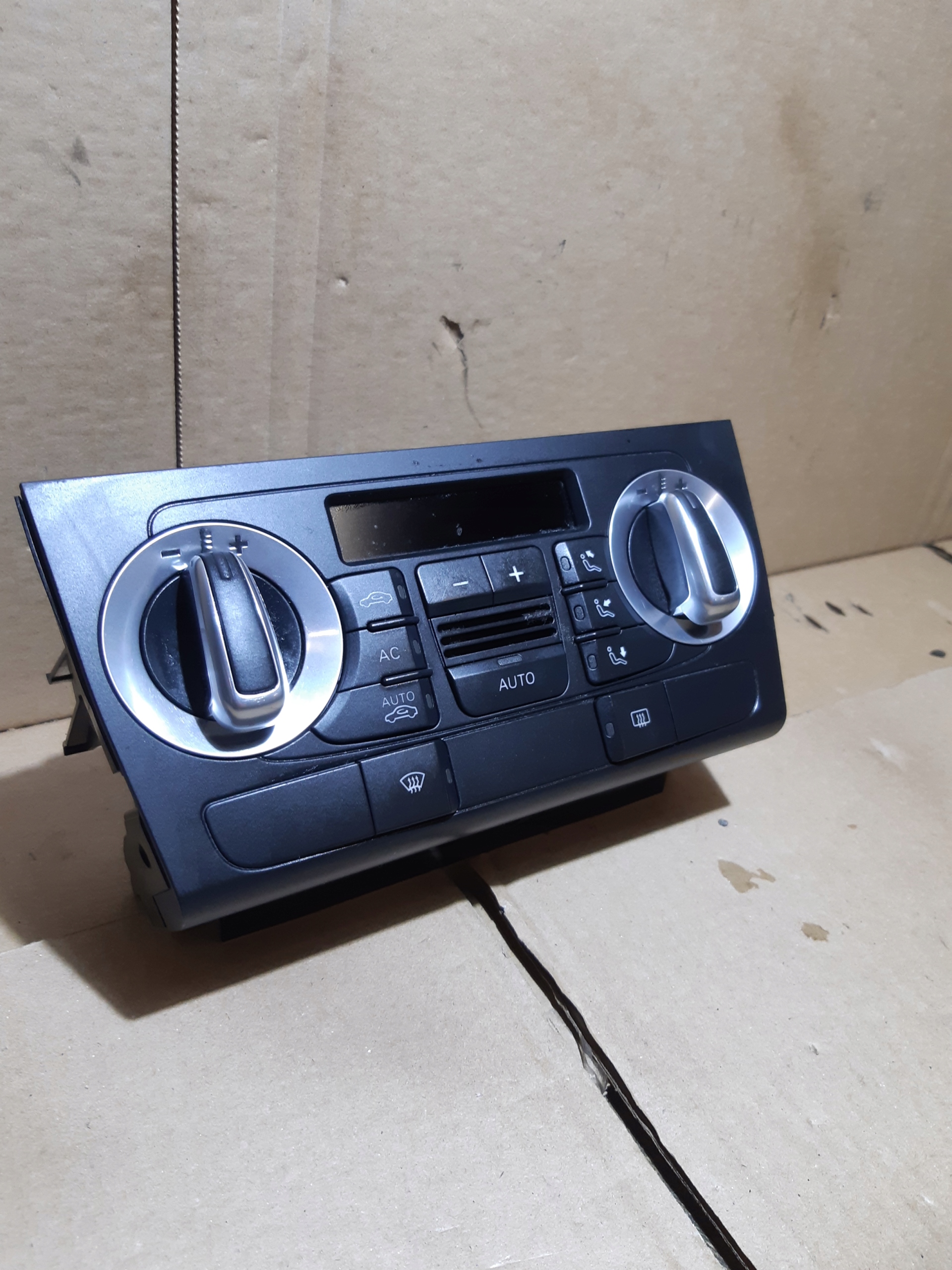 AUDI A3 8P LIFT PANEL klimaanlage des lüfters 8P0820043BG