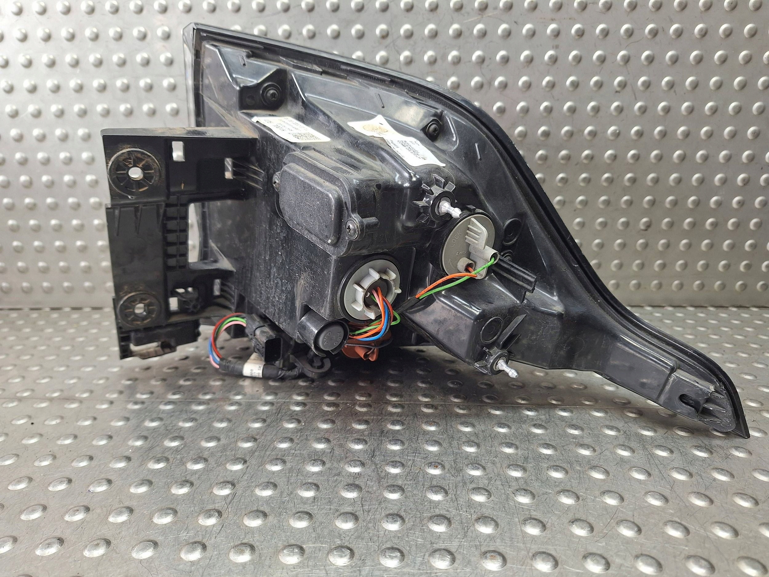 light rear part rear left KIA SPORTAGE V 21- LED 92401-R2000