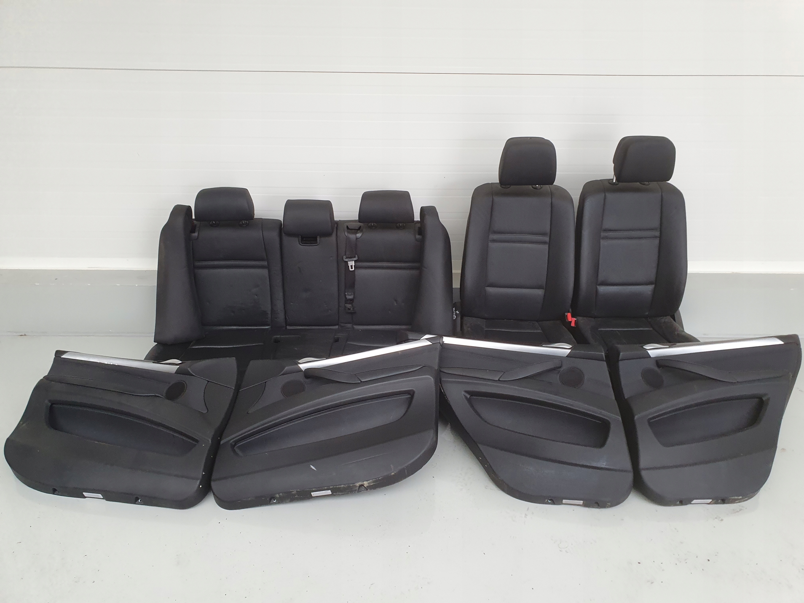 BMW X5 E70 СИДЕНЬЯ ПЕРЕД ЗАД. КОМПЛЕКТ КРЕСЕЛ czarna skora skorzane ЕВРОПА