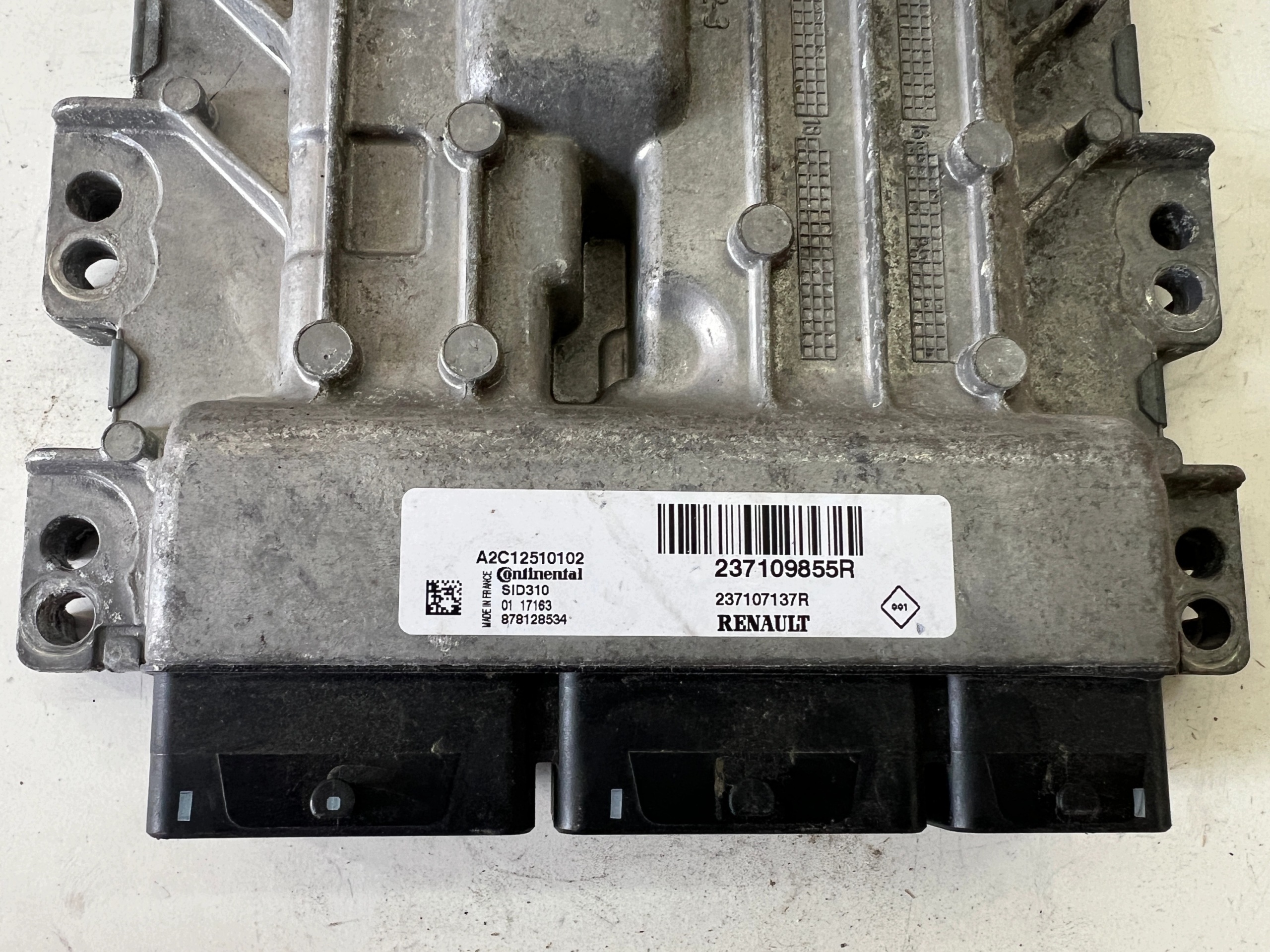 DACIA DUSTER K9K666 1.5 A2C12510102 237109855R 237107137R computer