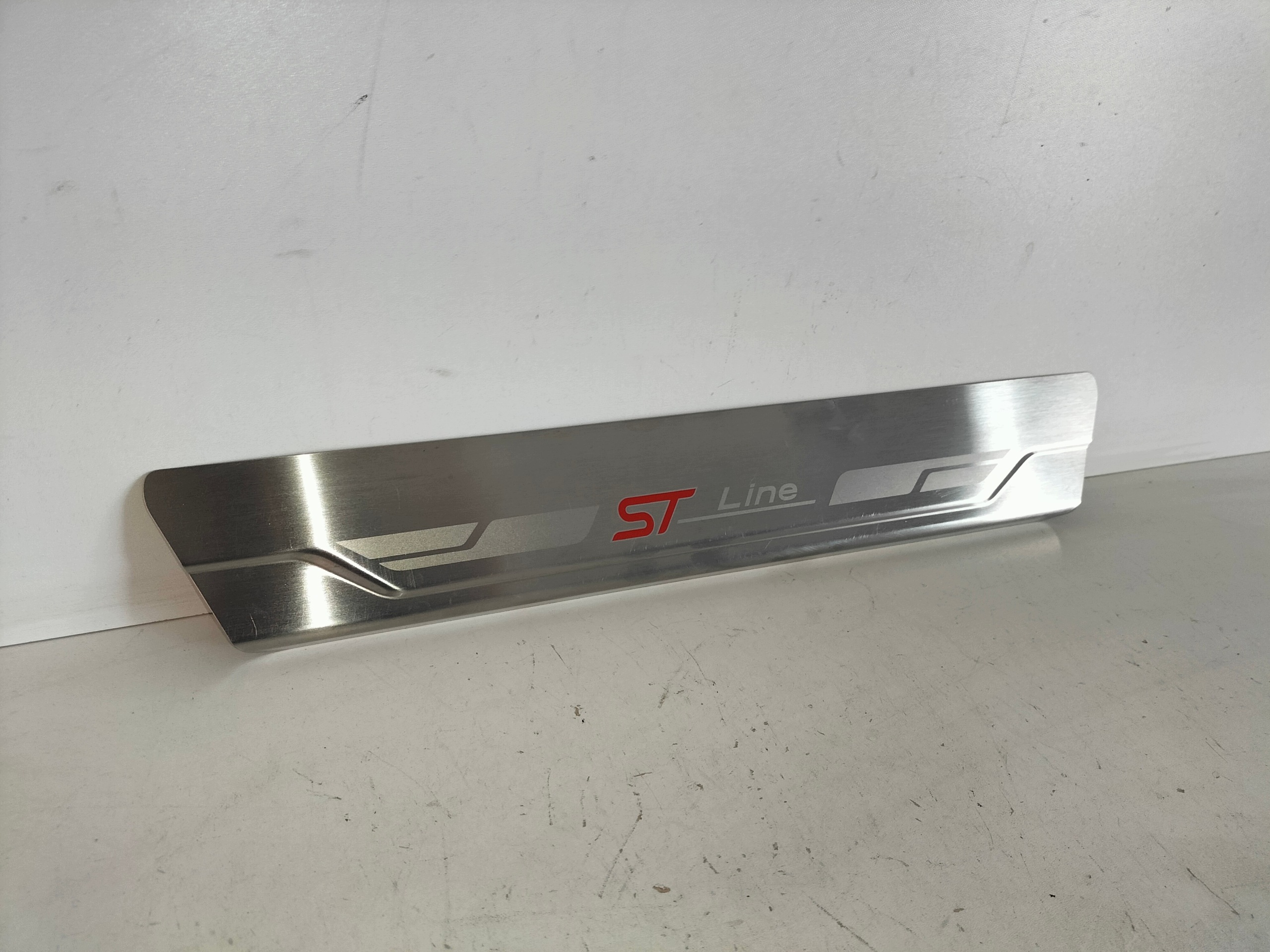 moulding cap threshold front front FORD FIESTA MK8 17- ST-LINE