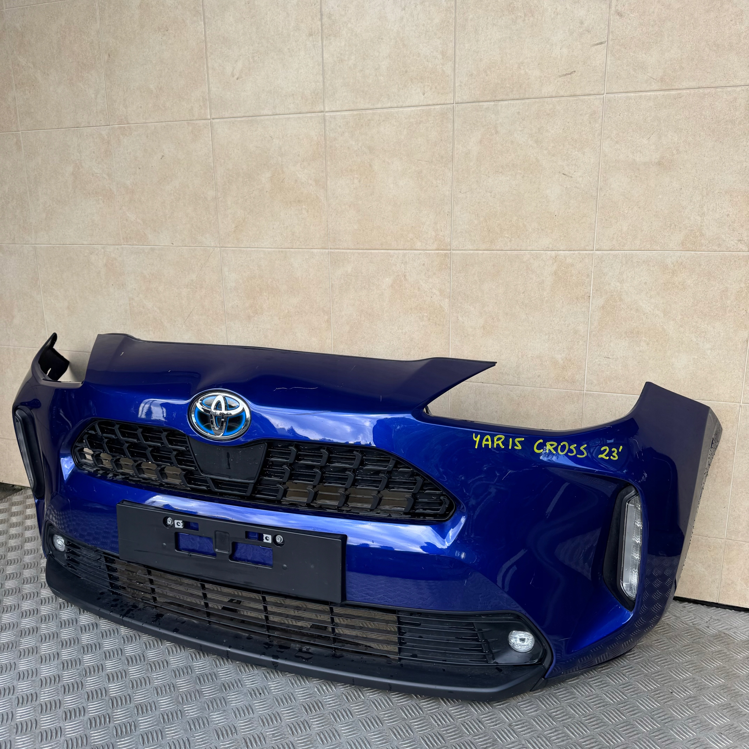 front bumper complete TOYOTA YARIS CROSS 2023 ROK HYBRID