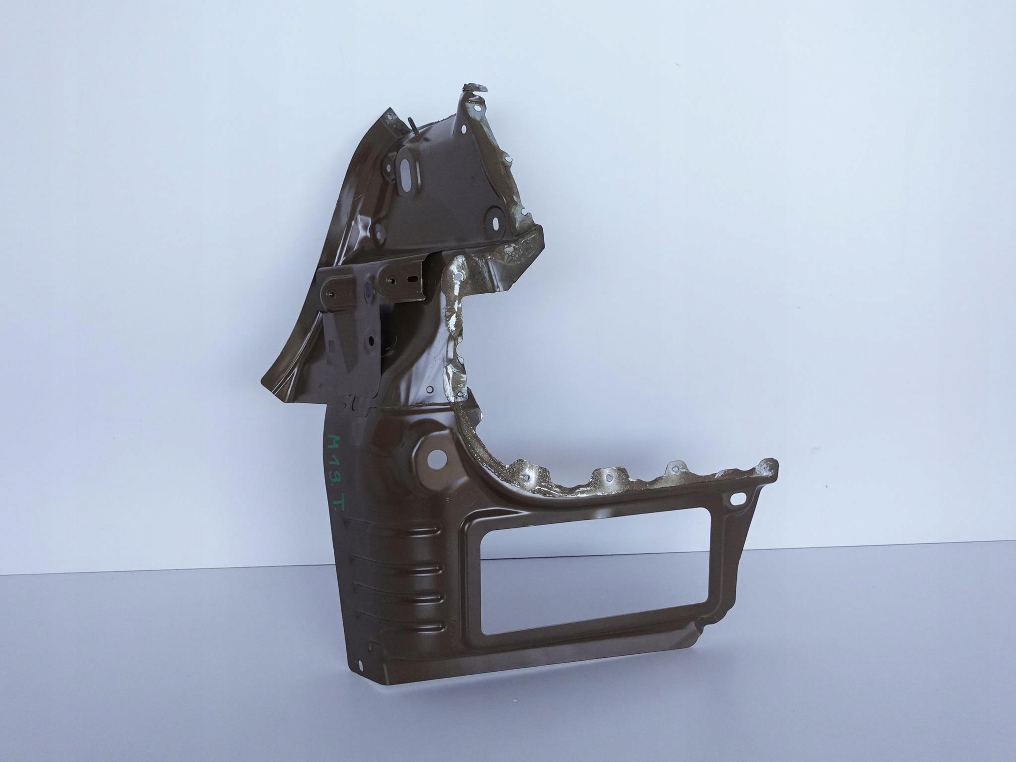 TESLA MODEL 3 WSPORNIK WZMOCNIENIE LAMPY PRAWY TYŁ