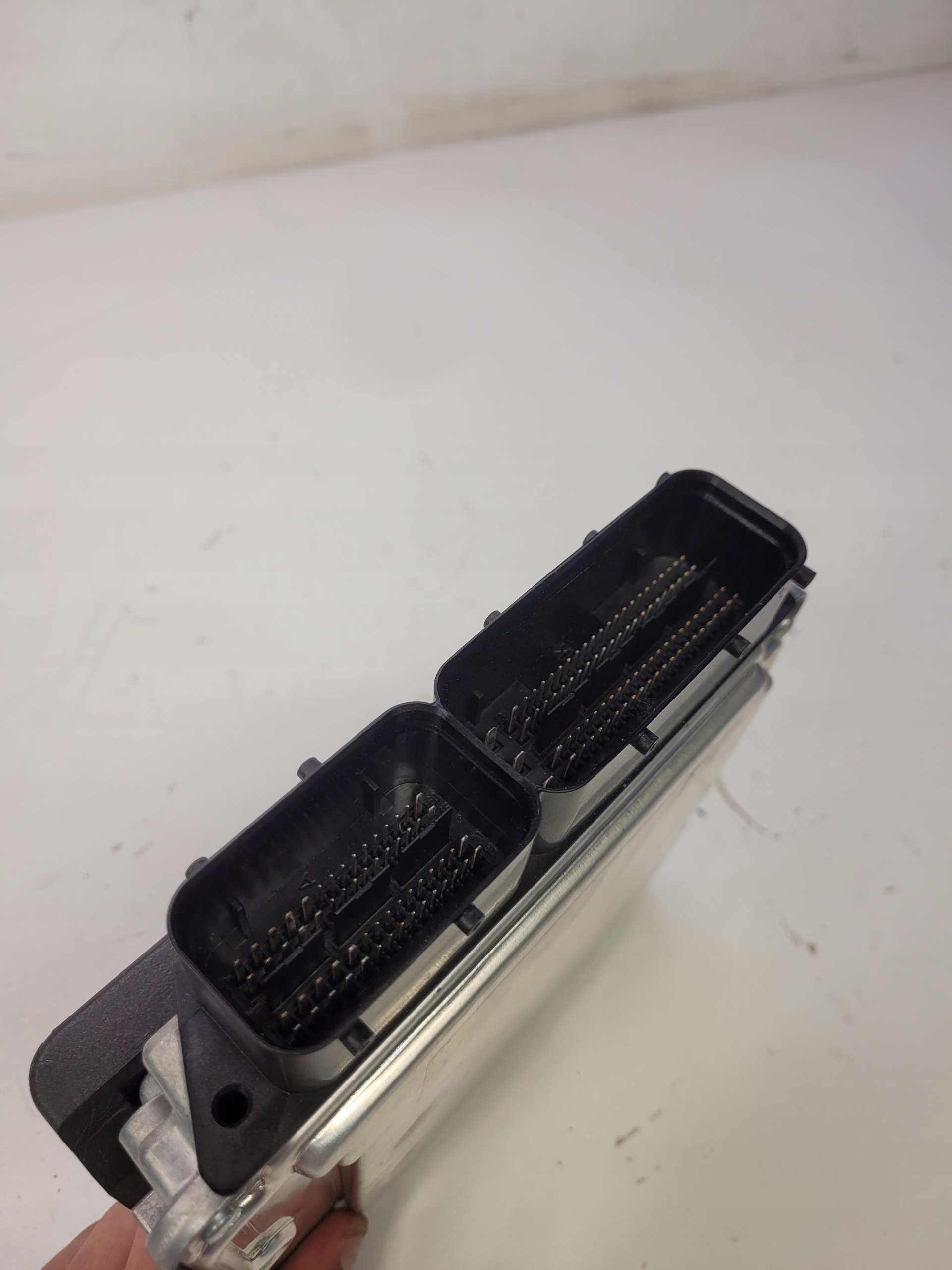 control unit of the engine 3.0 TDI AUDI Q5 8R 8R0907401J