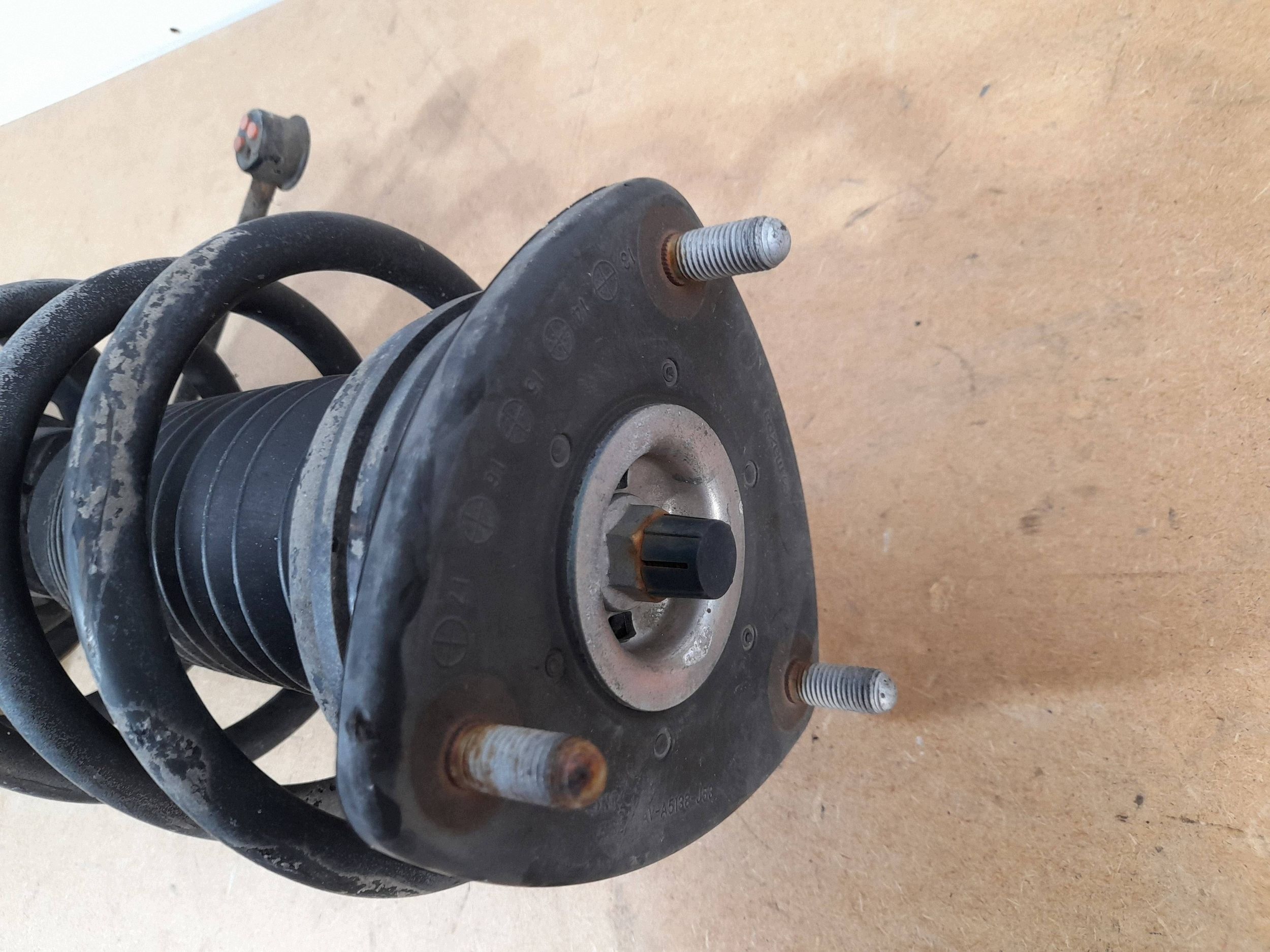 Mazda CX-5 and 2012-2016 shock absorber front left (F26)