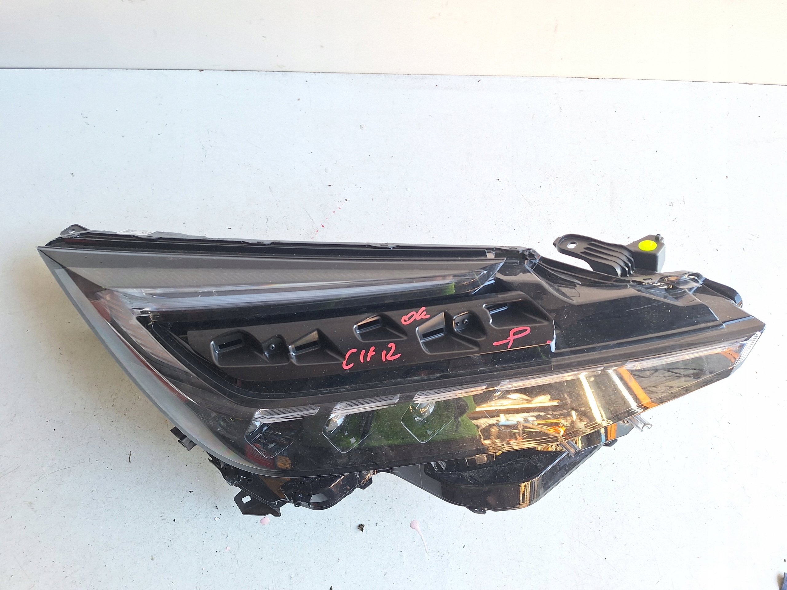 TOYOTA CH-R II 23-> light right FULL LED EU