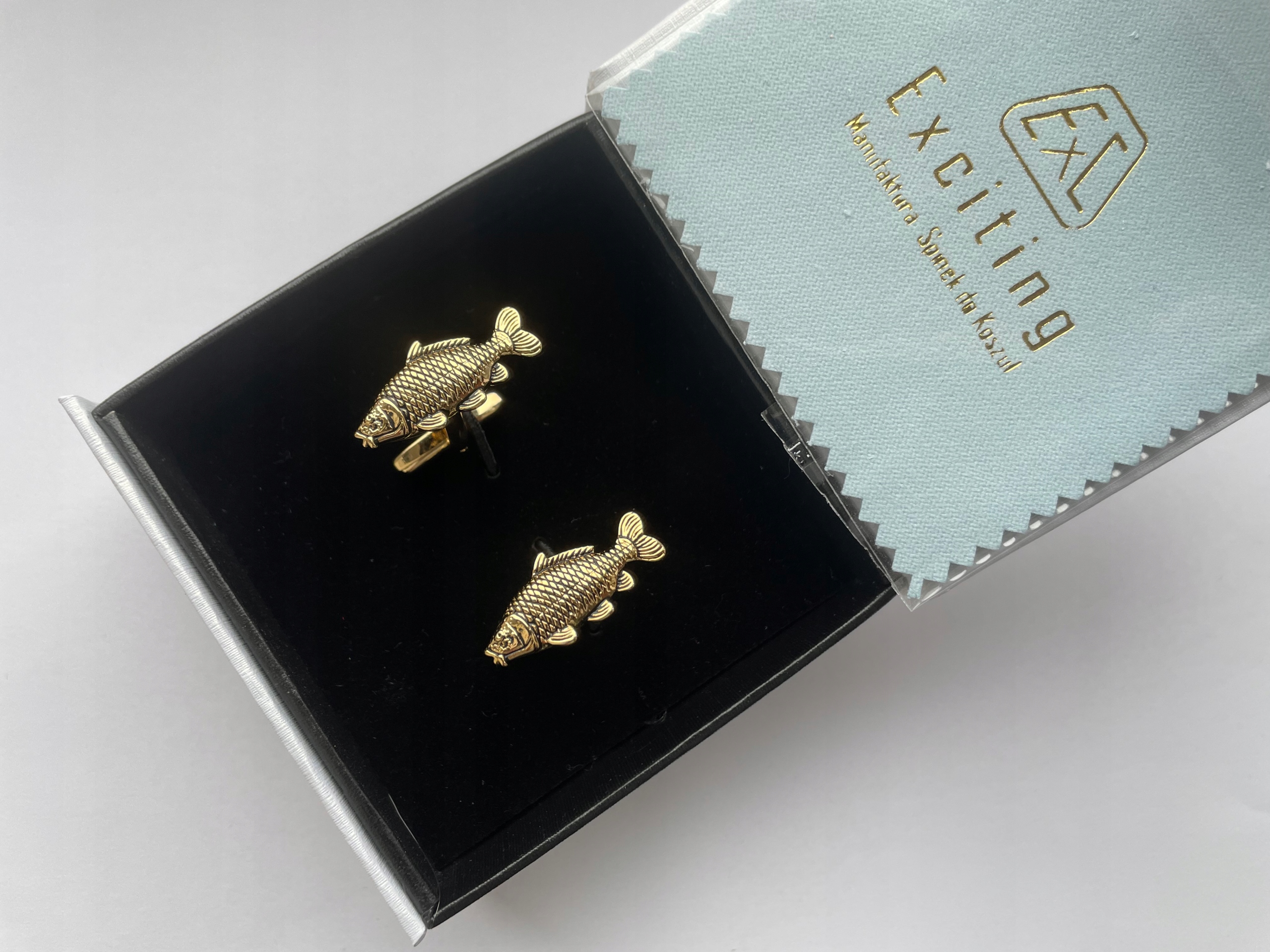 Manžetové knoflíčky Exc Zlatý kapr Kapr pro rybáře, pozlacené krabička