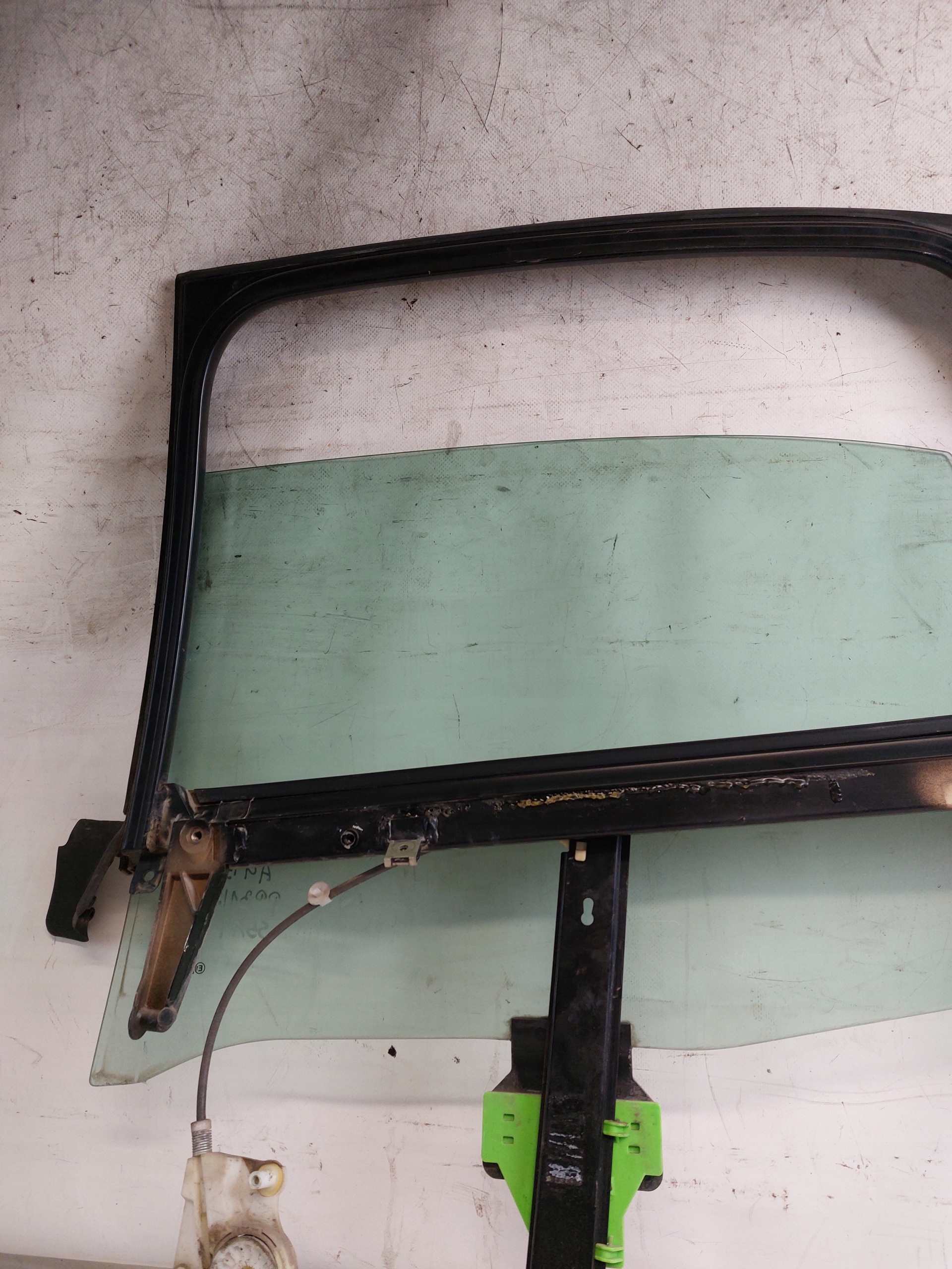 window regulator right rear part AUDI A4 B6 sedan