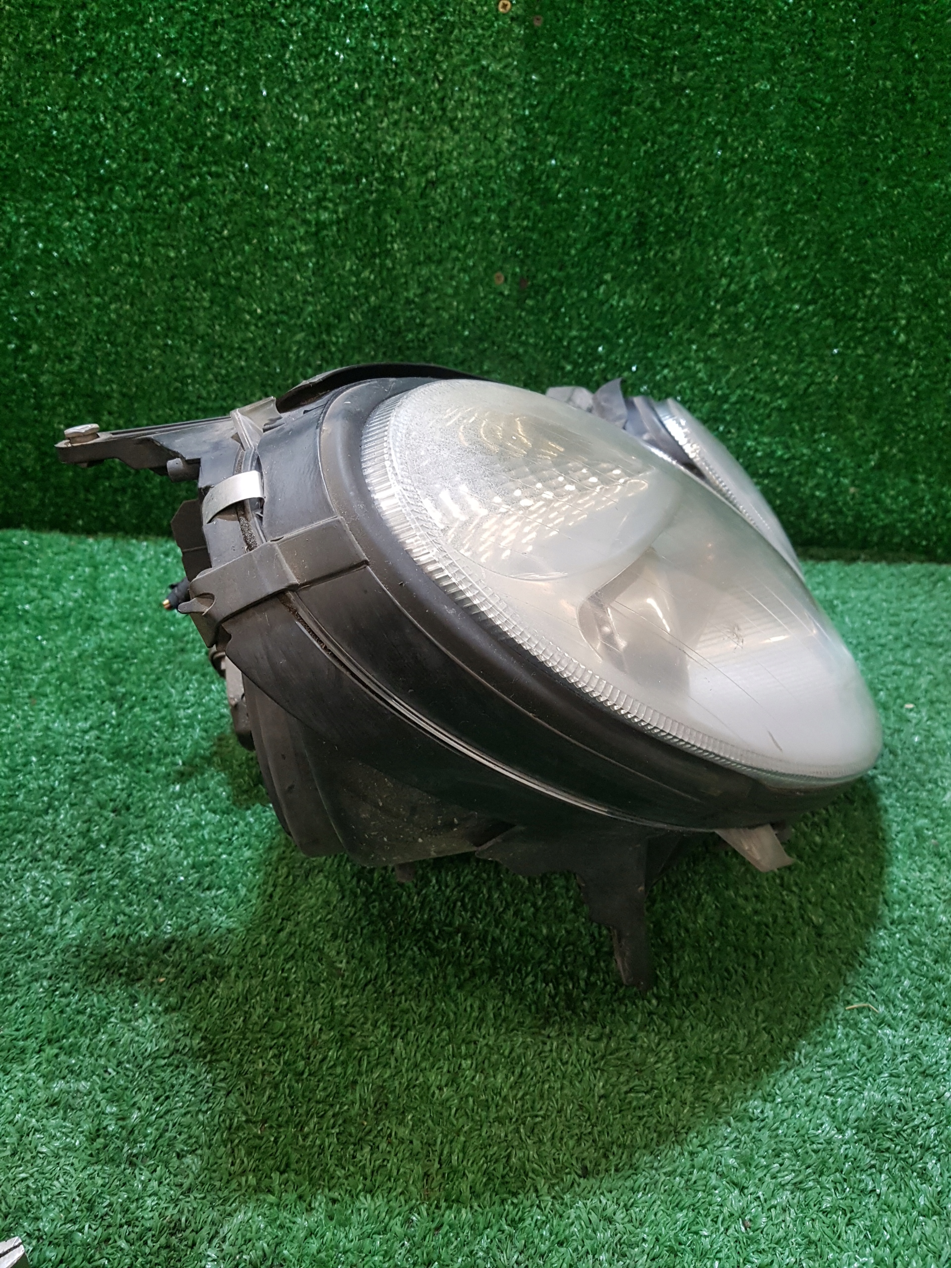 light right front MERCEDES-BENZ E-KLASA W211 154360-00