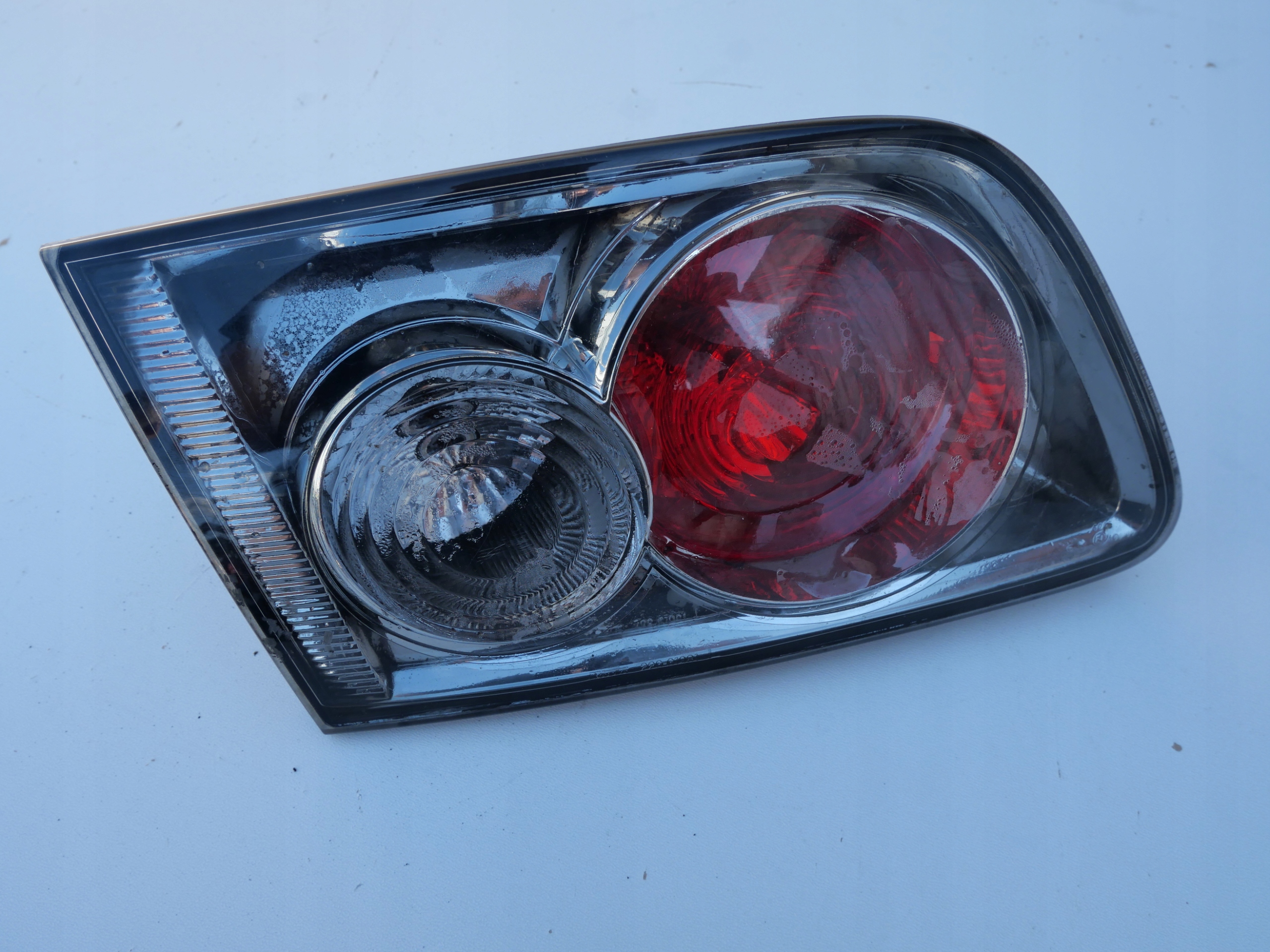 light left rear W KLAPIE MAZDA 6 and 226-61974