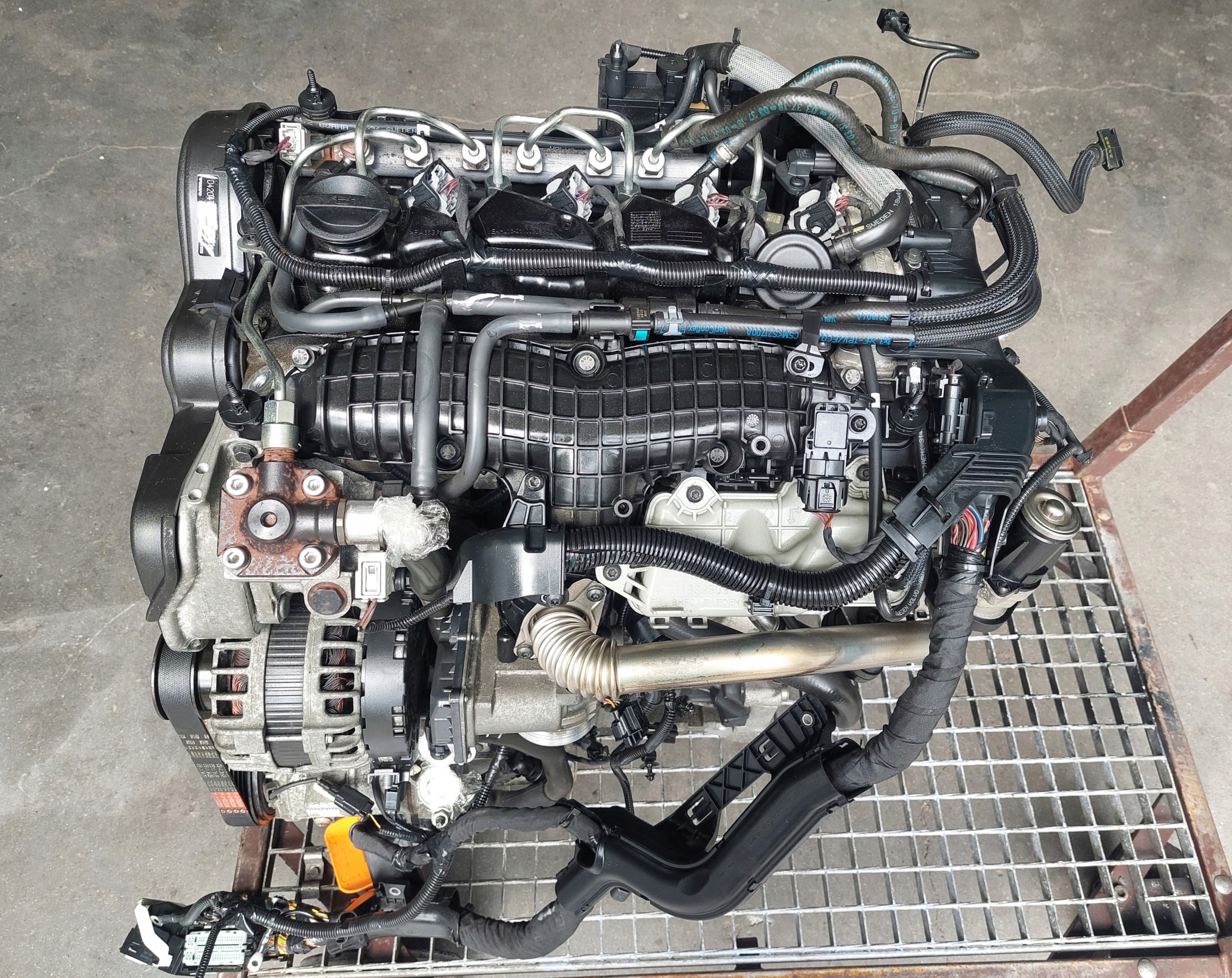 engine complete VOLVO V60 II 2.0 D3 D4204T16