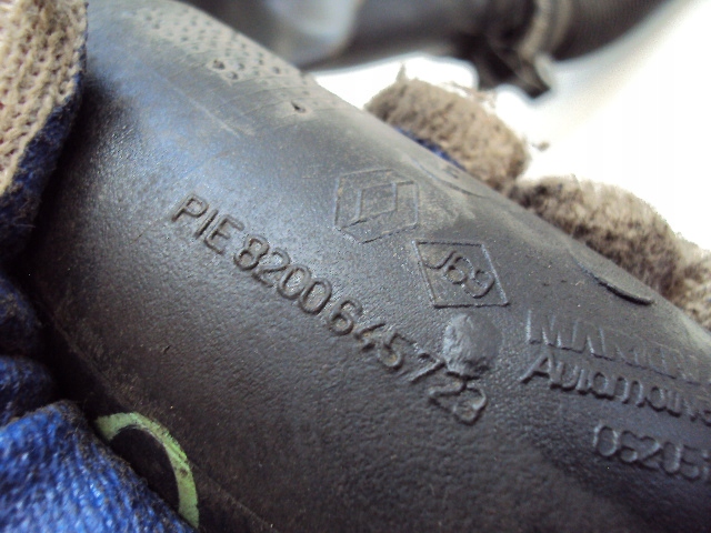 труба Воздух впуск renault MEGANE III 1.5