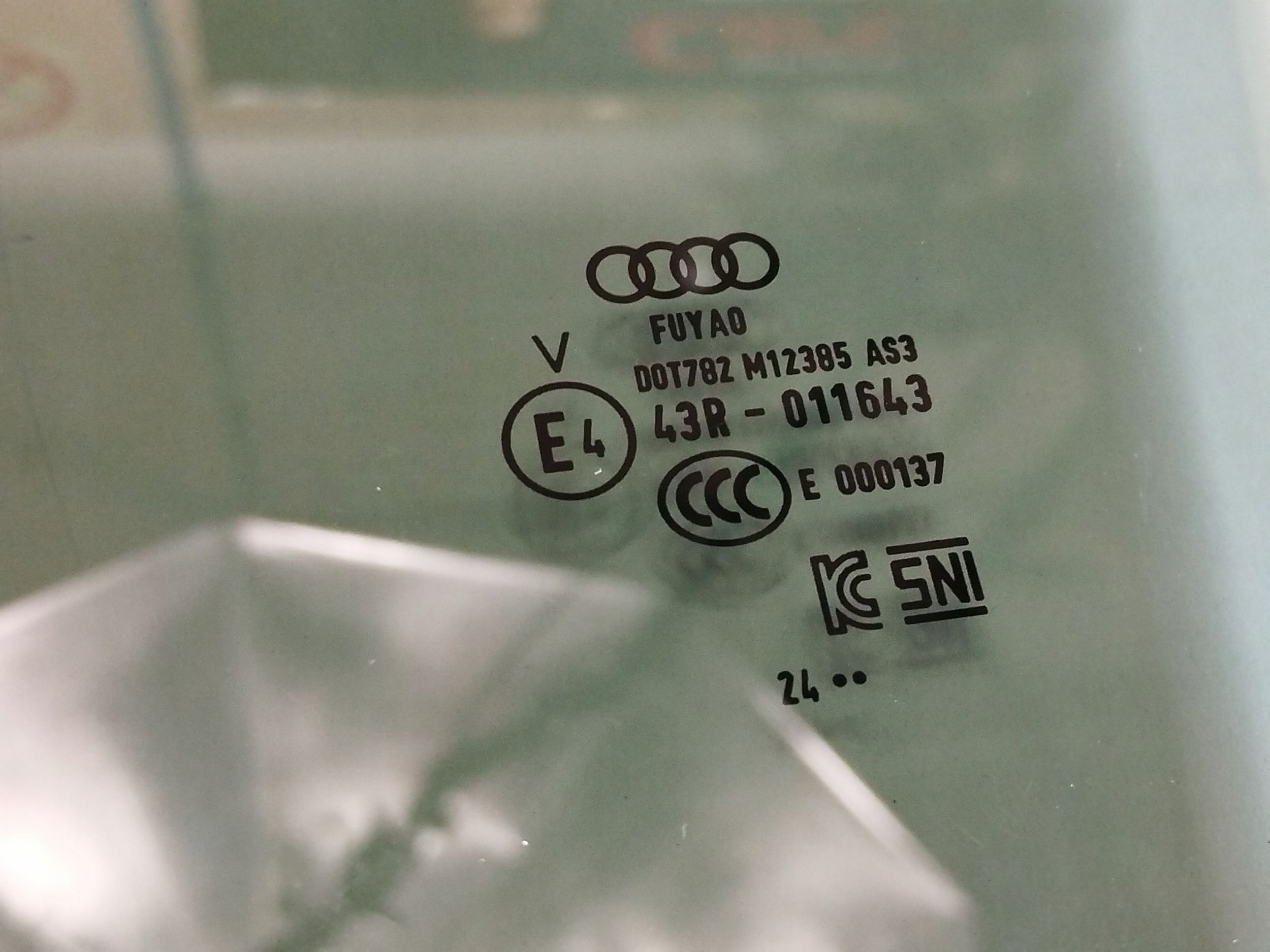 Audi A5 B10 2024 KOMBI window door left rear part 8B9845205A