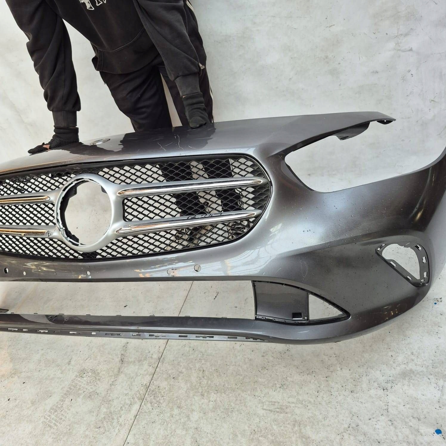 MERCEDES B-KLASA III 3 W247 18-> bumper front front PDC