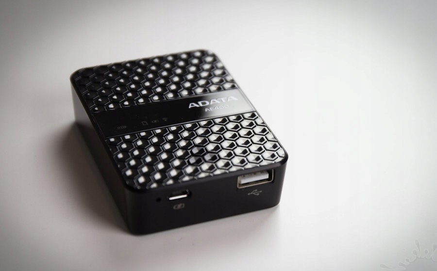 Czytnik Kart SD i Power Bank ADATA AE400 Czarny