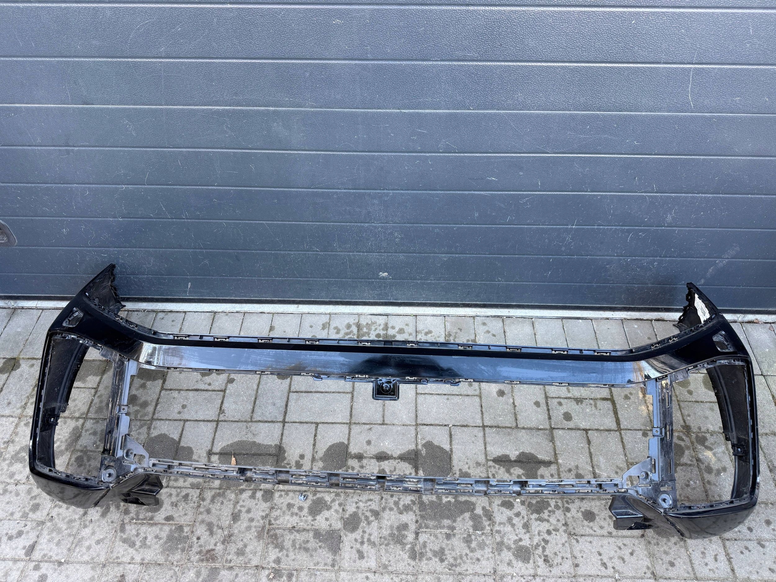 Vw Touareg 760 23- Lift r line bumper front front
