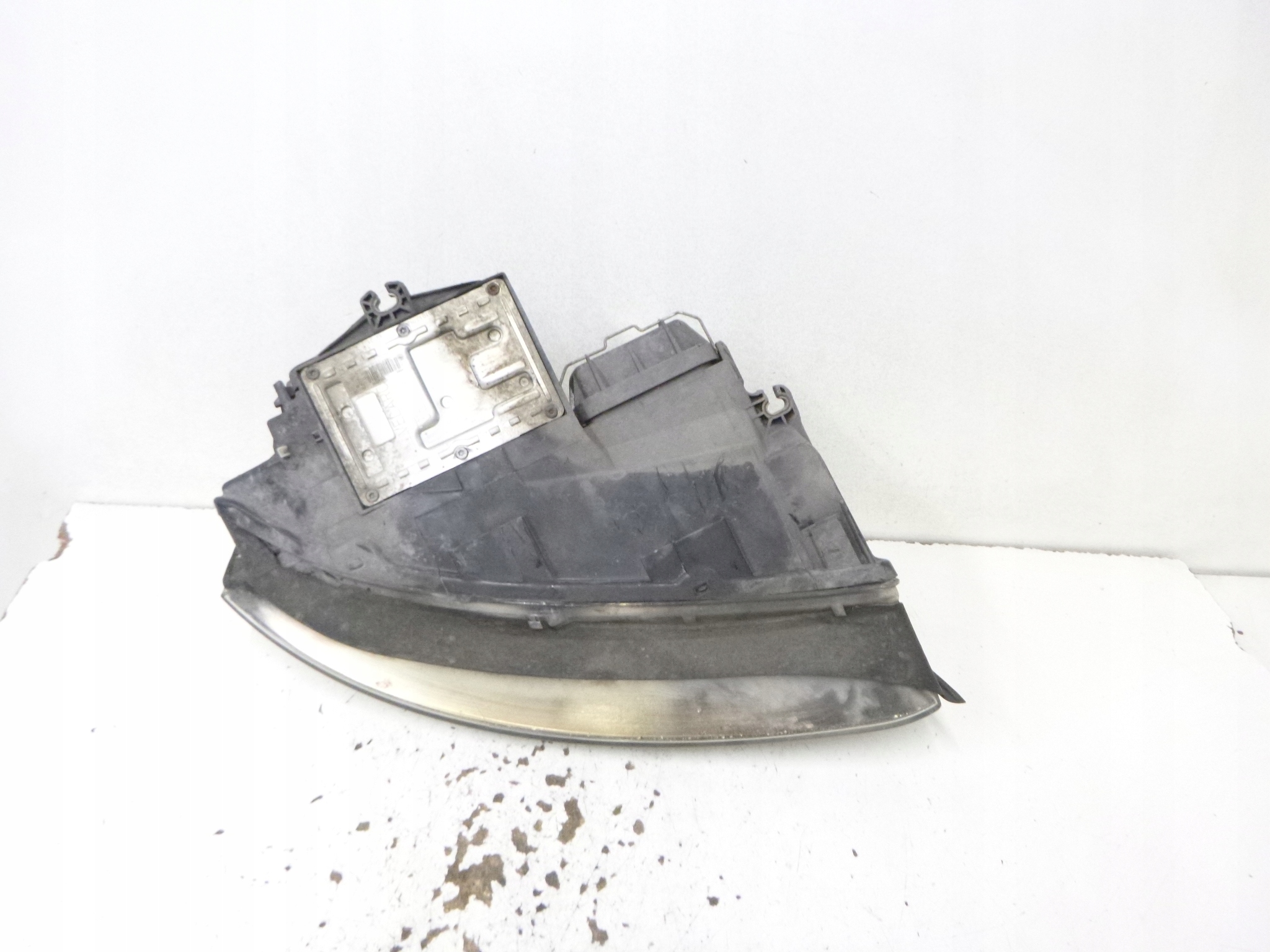 light front left XENON Audi A4 b6 2004r. 8E0 941 003 S VALEO complete
