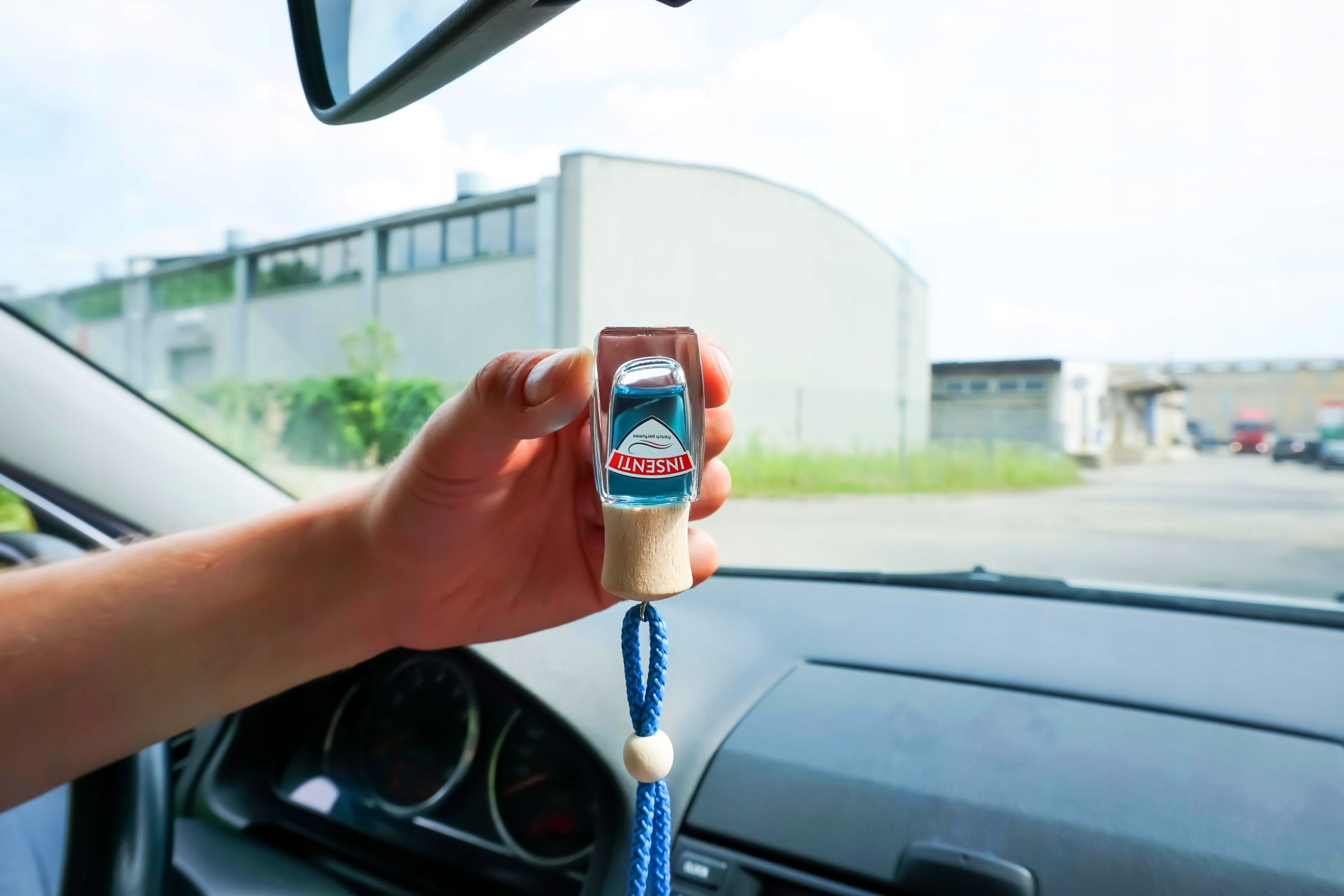 MOJE AUTO - INSENTI WOOD ZAWESZKA ZAPACH OCEAN Numer katalogowy producenta 15-103