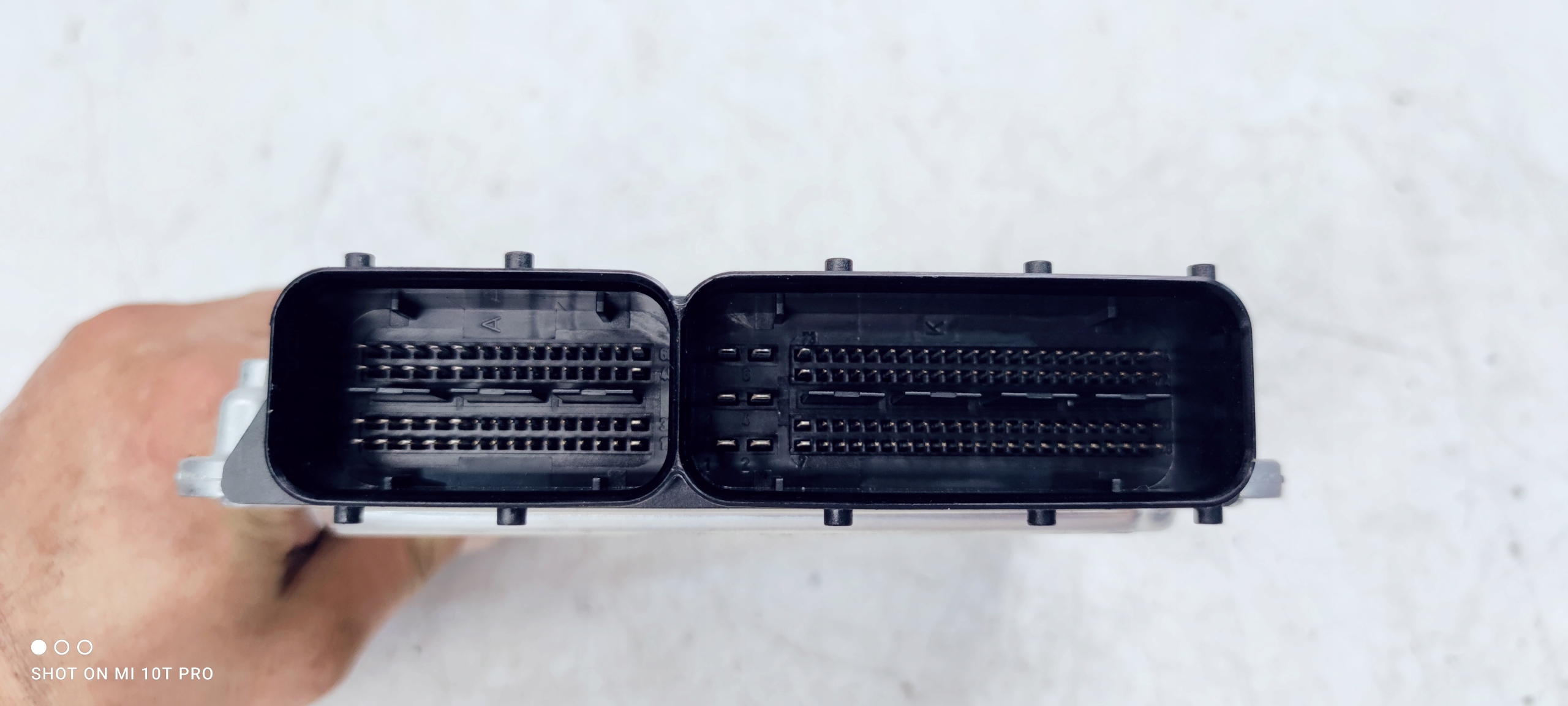 computer control unit of the engine AUDI A4 B8 03L906022JM