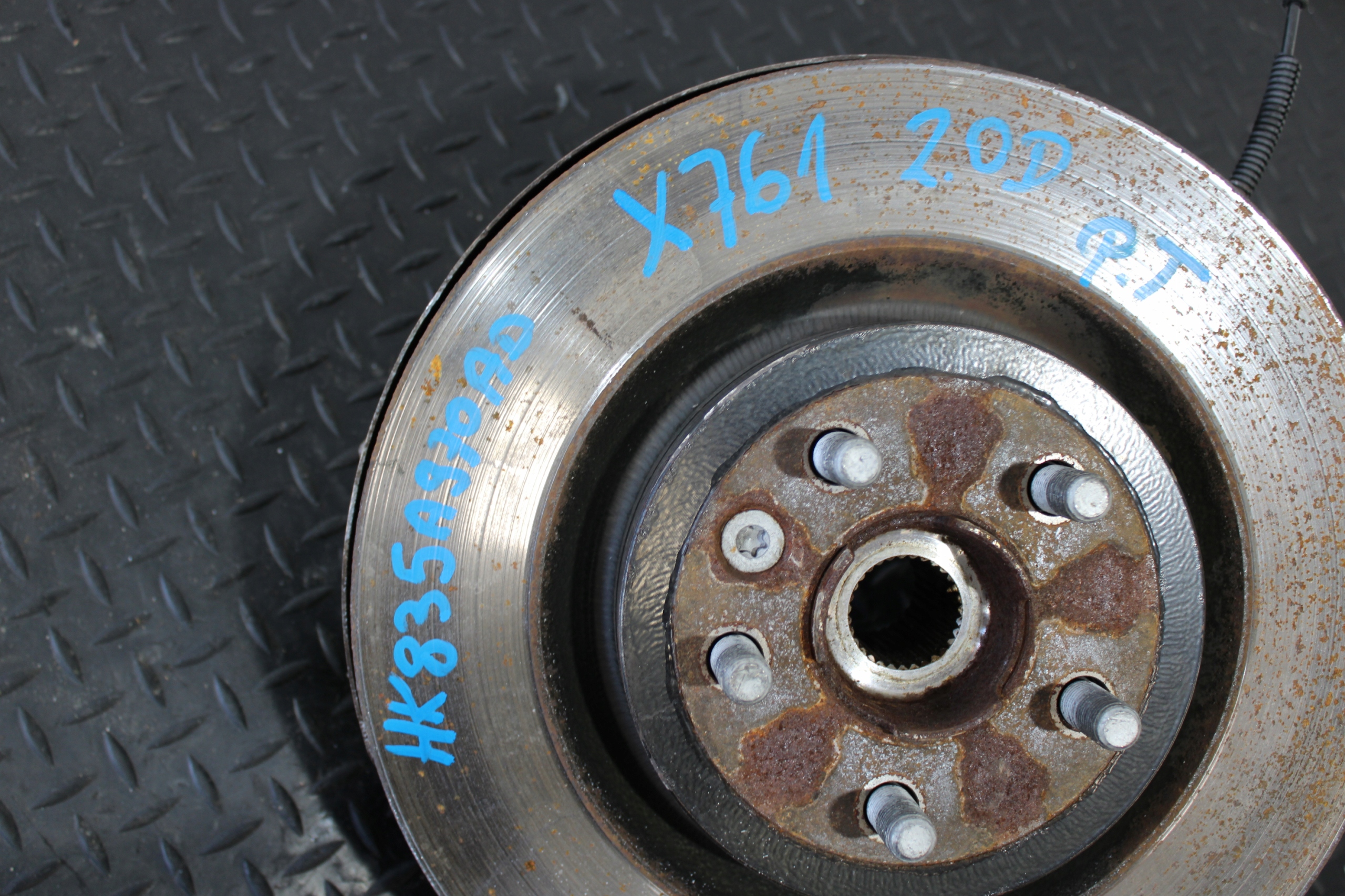 swing right rear part JAGUAR F-PACE X761 HK83-5A970-AD