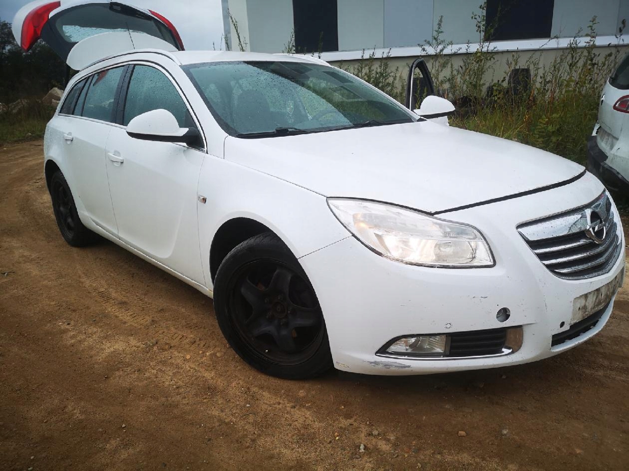 opel insignia шланг интеркулера 2009 2.0л