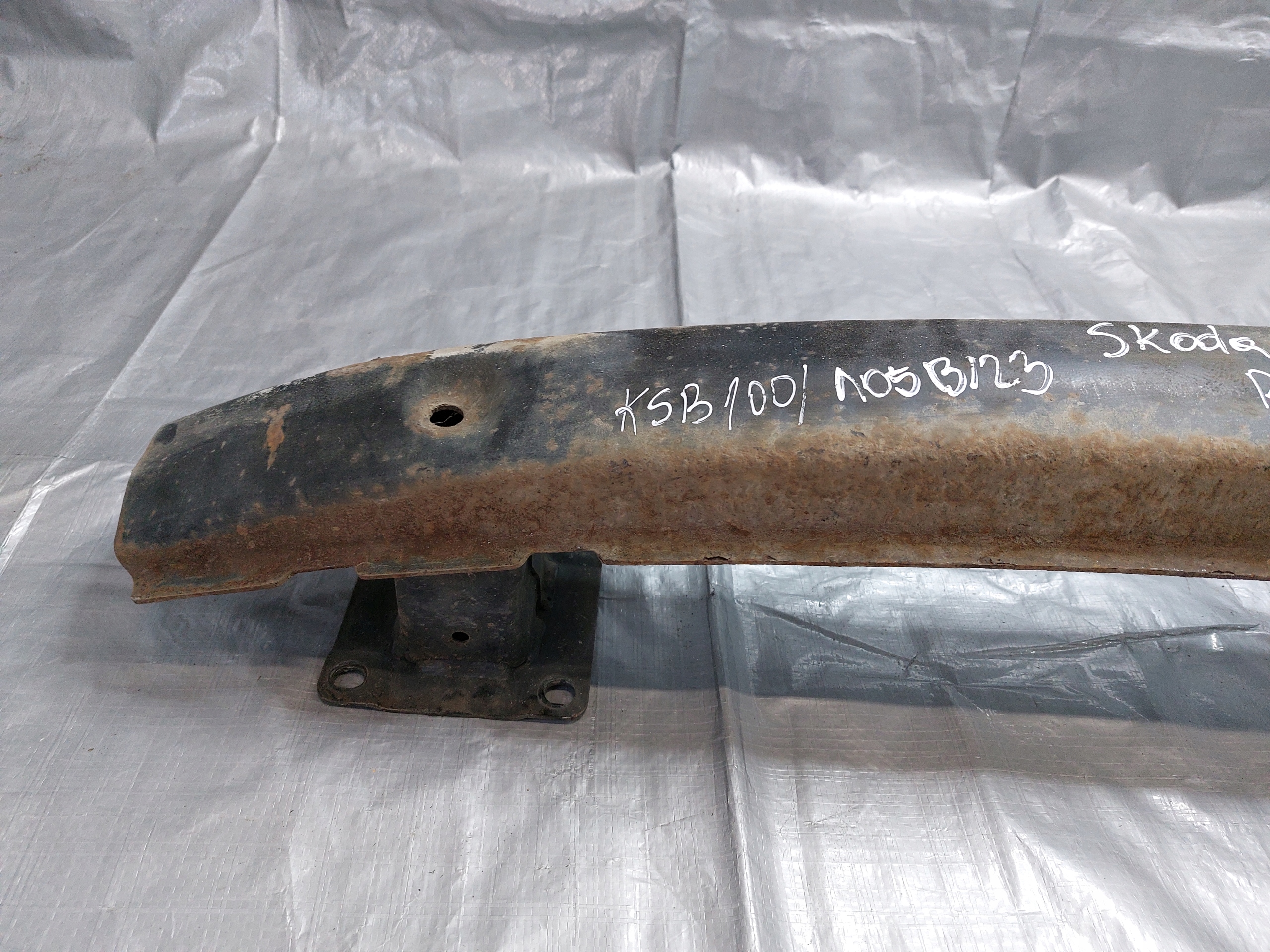 TRAVERSA paraurti posteriore SKODA FABIA e