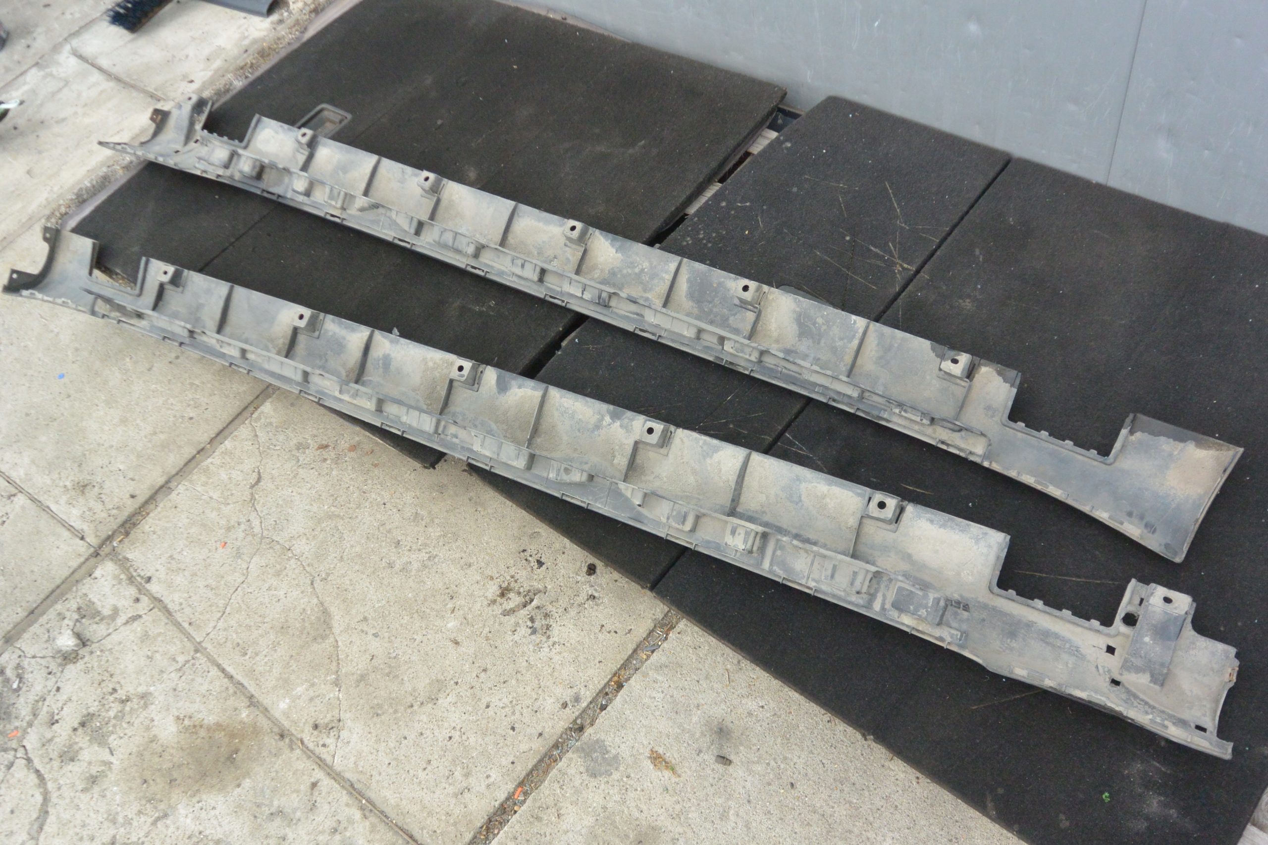 TESLA MODEL S moulding threshold left right 12-16