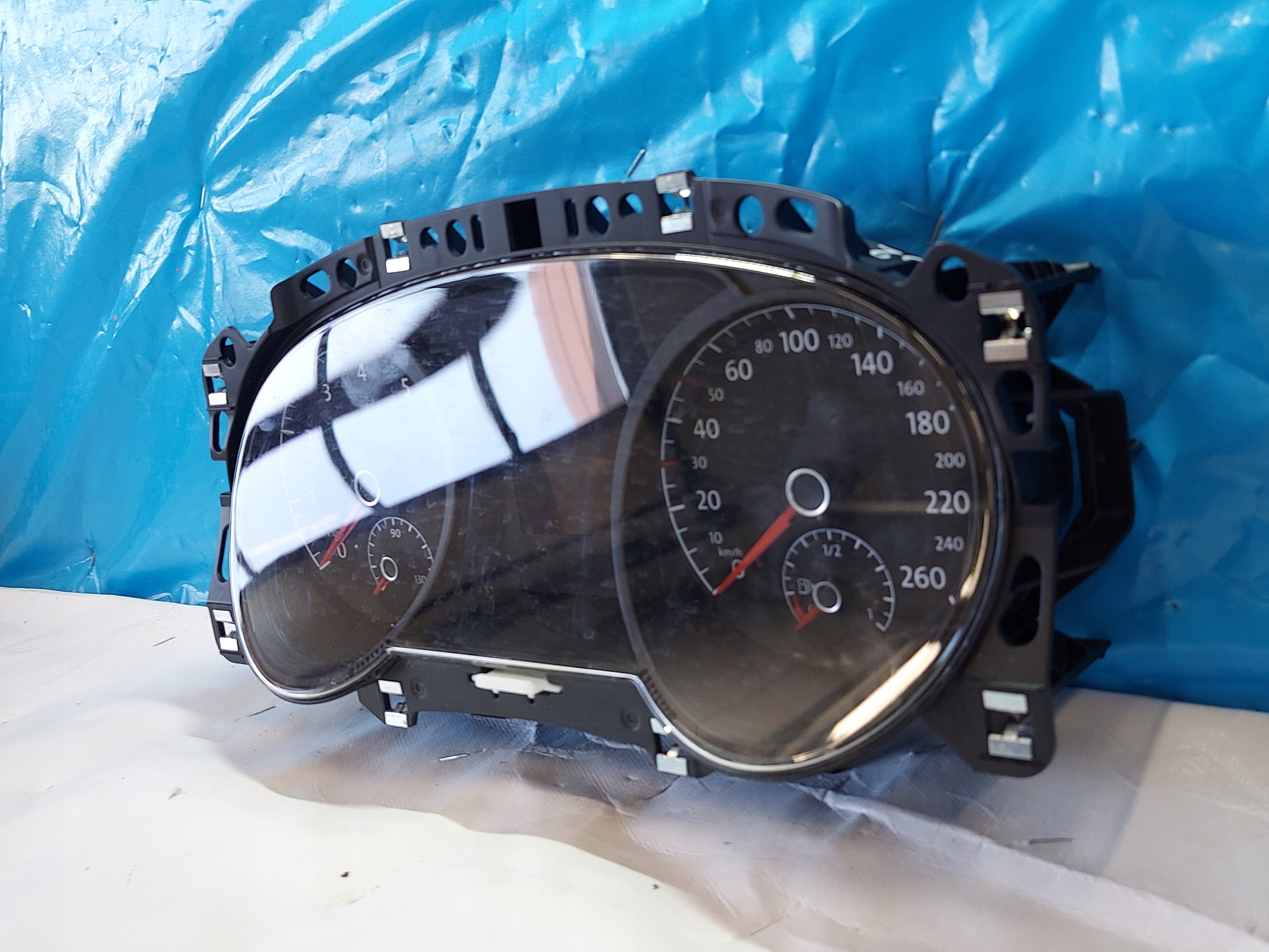 dials clock GOLF SPORT VAN 2017r 1.2 TSI 517920740B