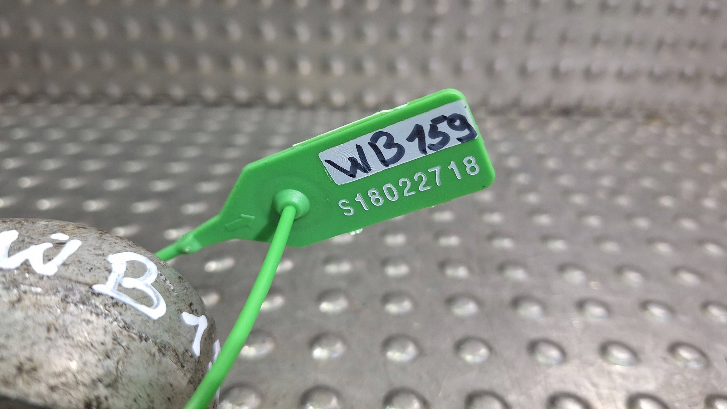 Querlenker links vorne unterer 1138477 BMW 8 E31 E32