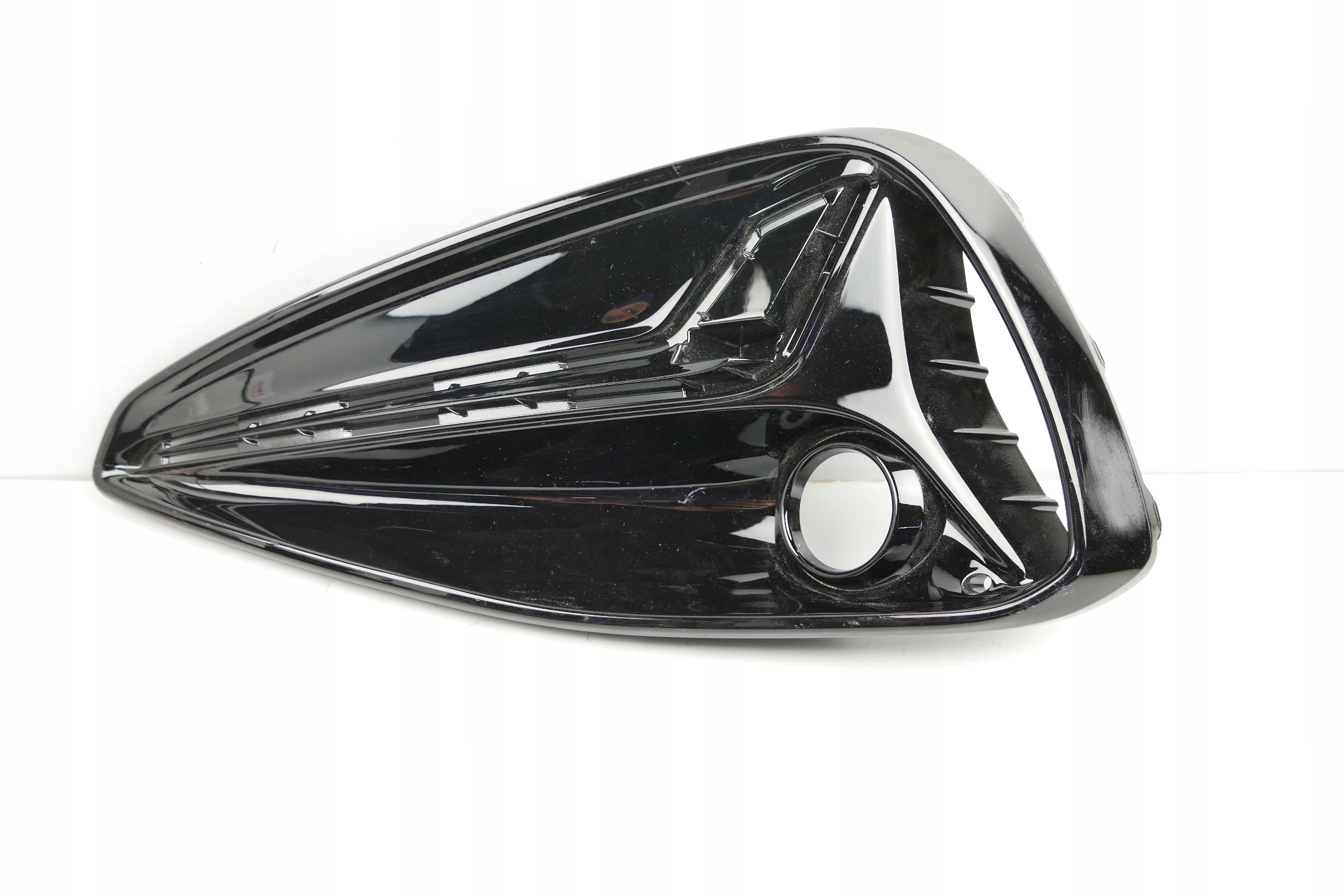 Галогенная крышка бампера 86563-G4520